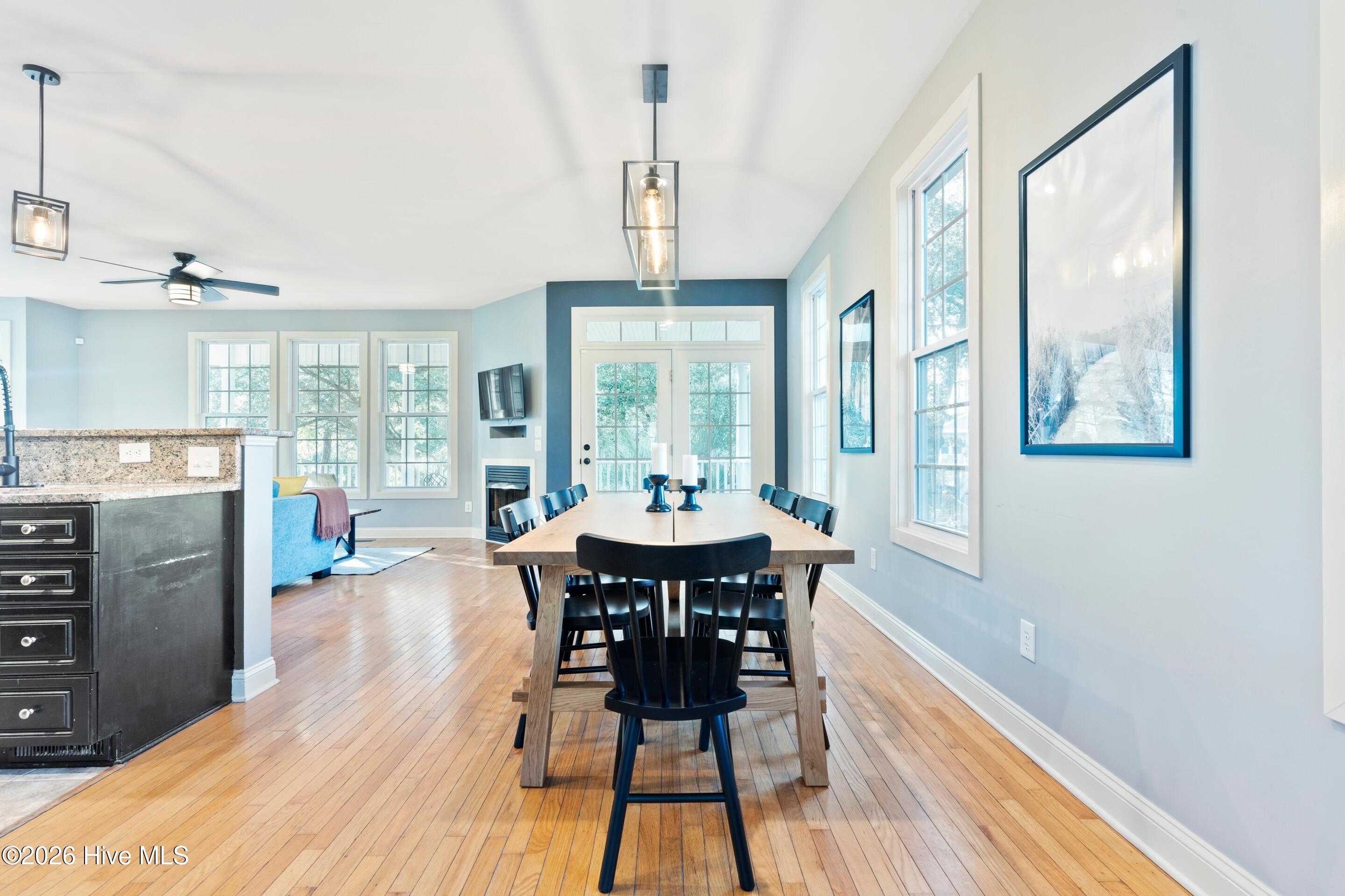 100549187 | Photo 29