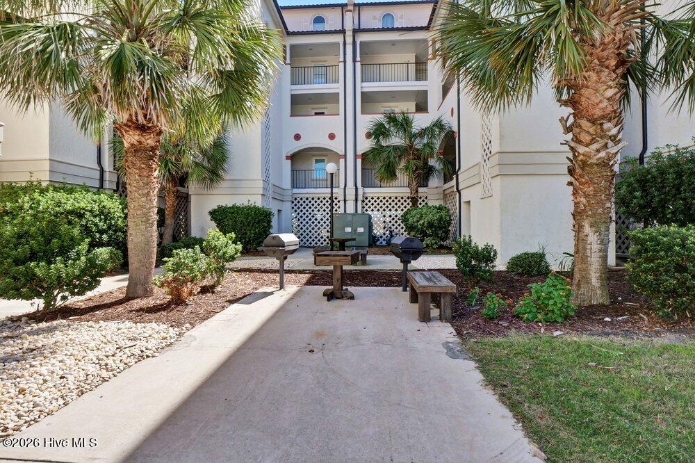 100569395 | Photo 34