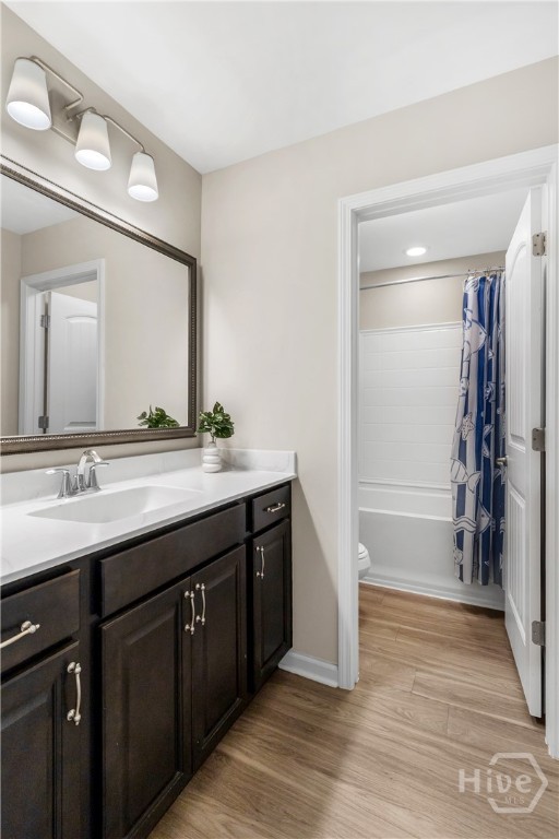 Bathroom 2 (Upper)