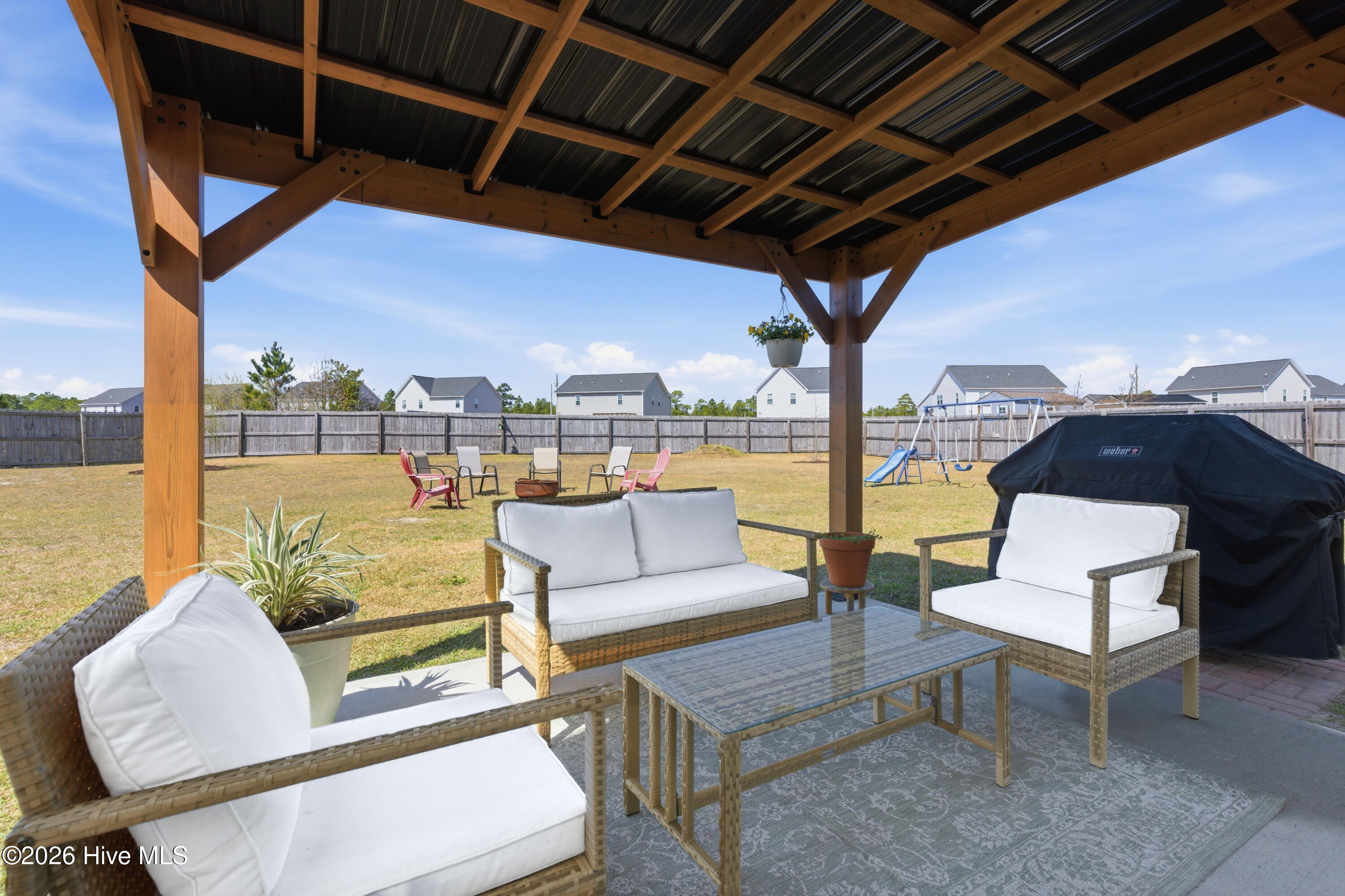 100562643 | Photo 39