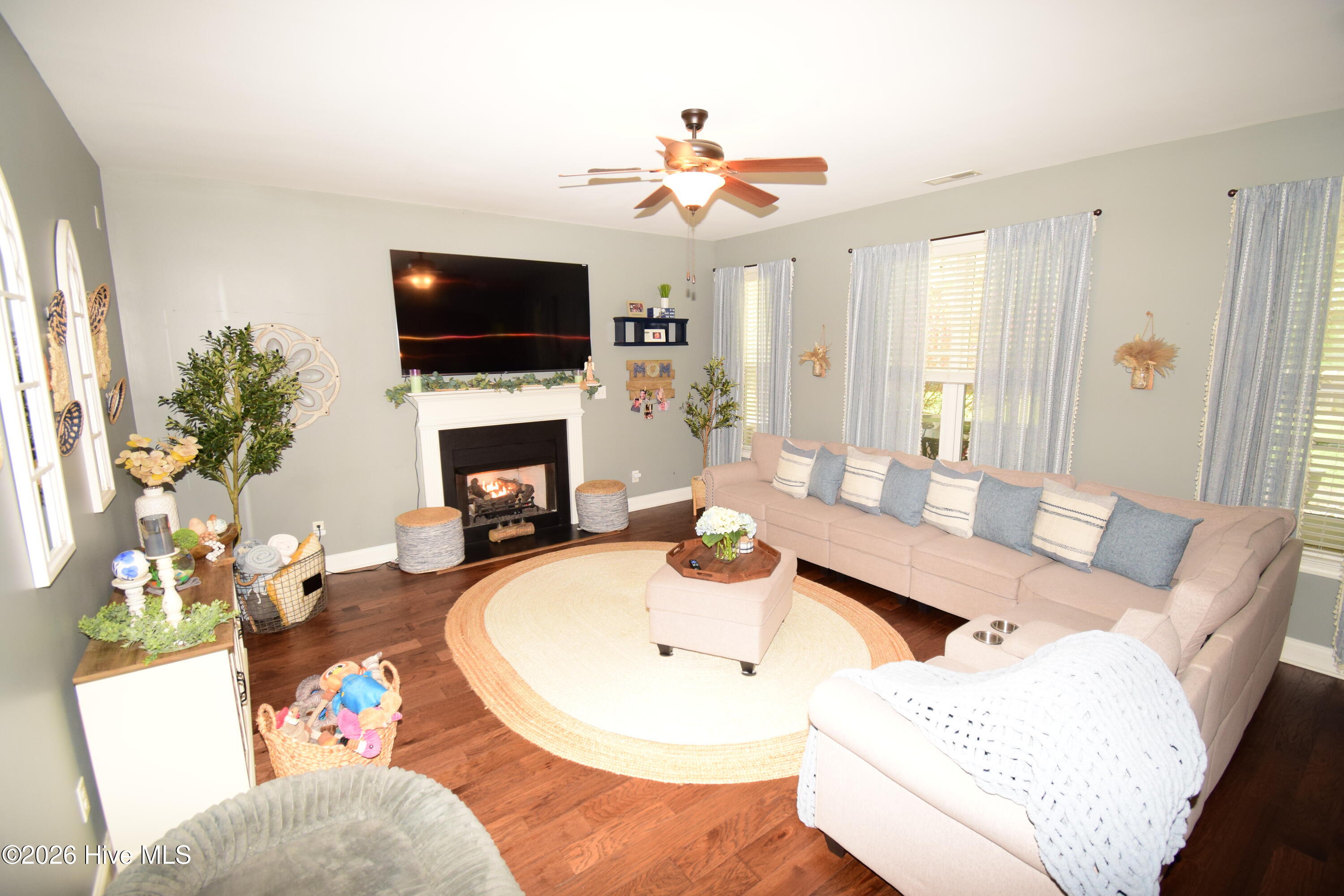 100566647 | Photo 27