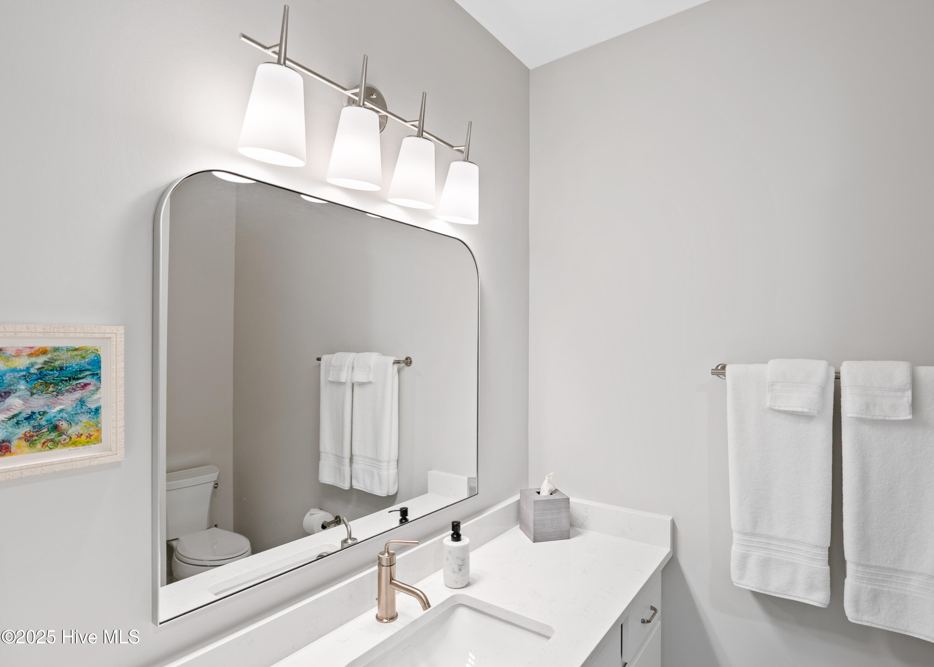 100543800 | Photo 31