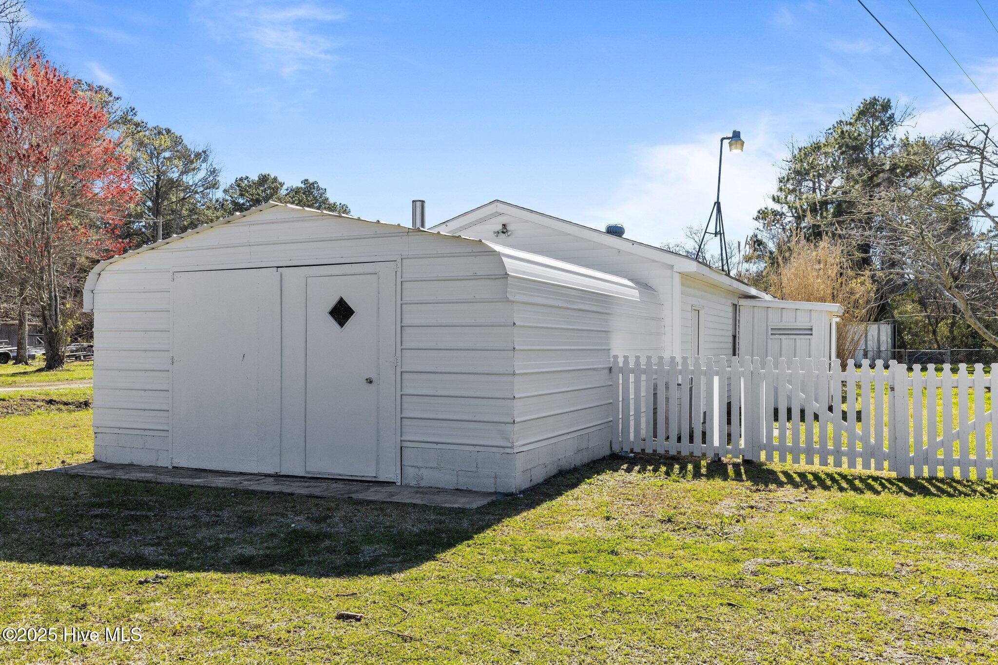 1041 Highway 101,Beaufort