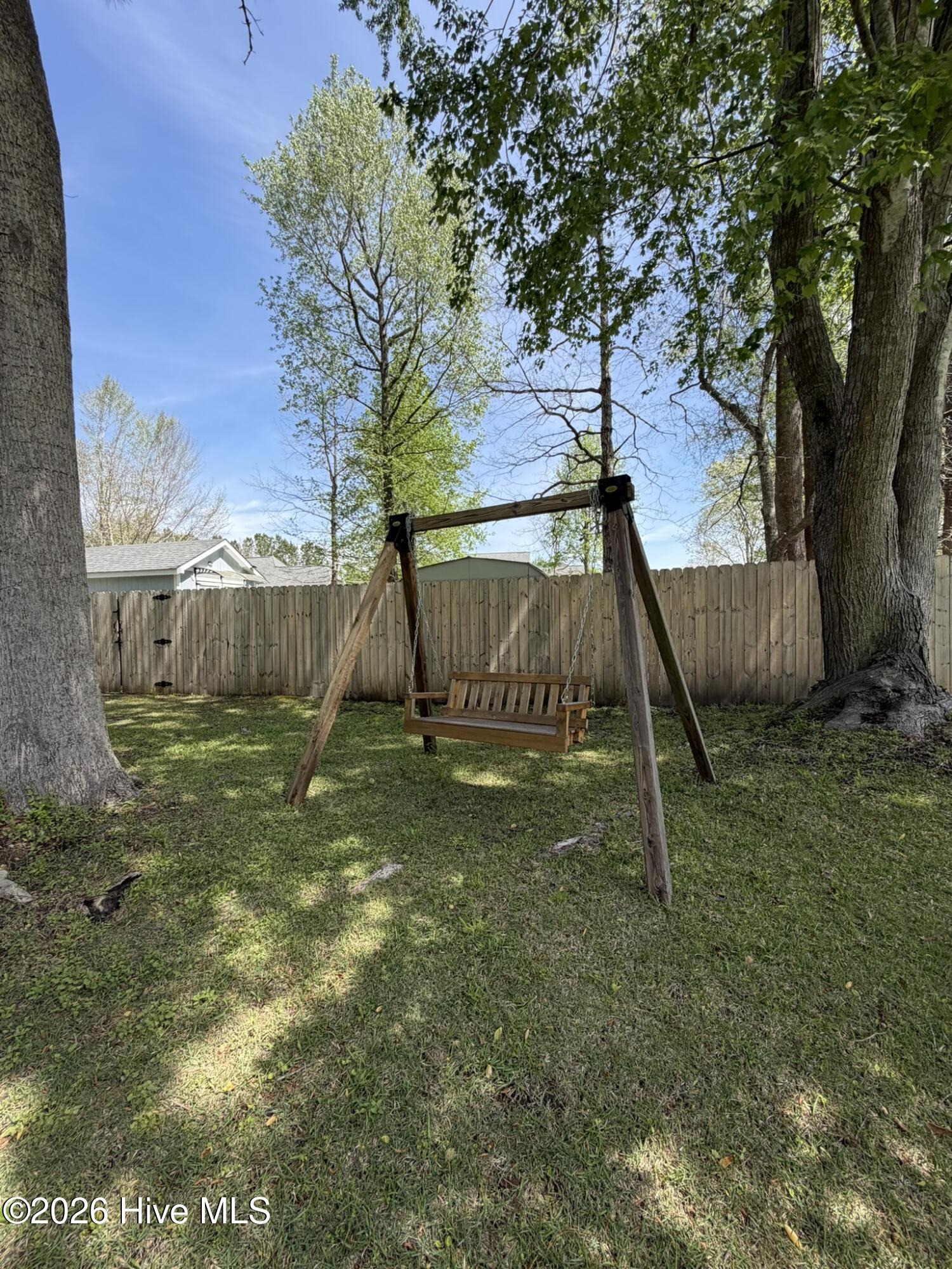 100565225 | Photo 68