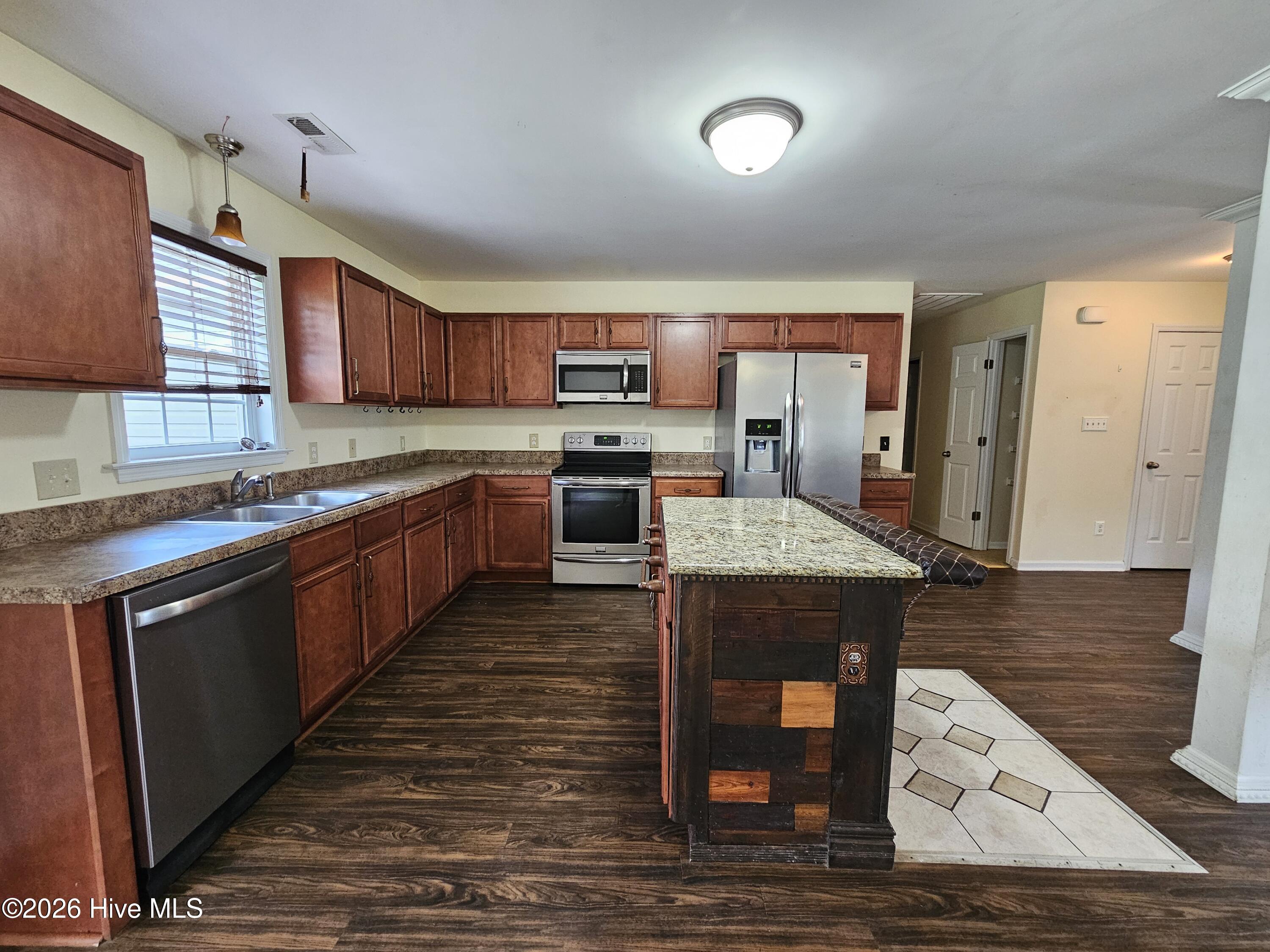 307 Big Tree Lane,Chinquapin