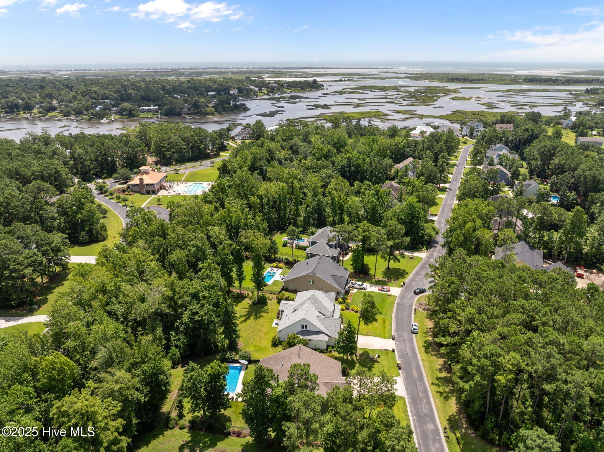 100518036 | Photo 40