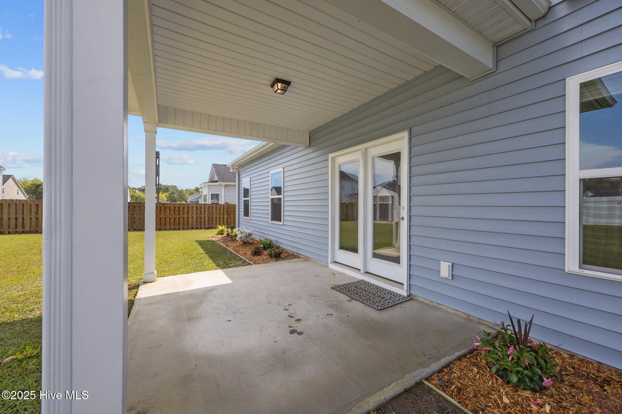 100503242 | Photo 55