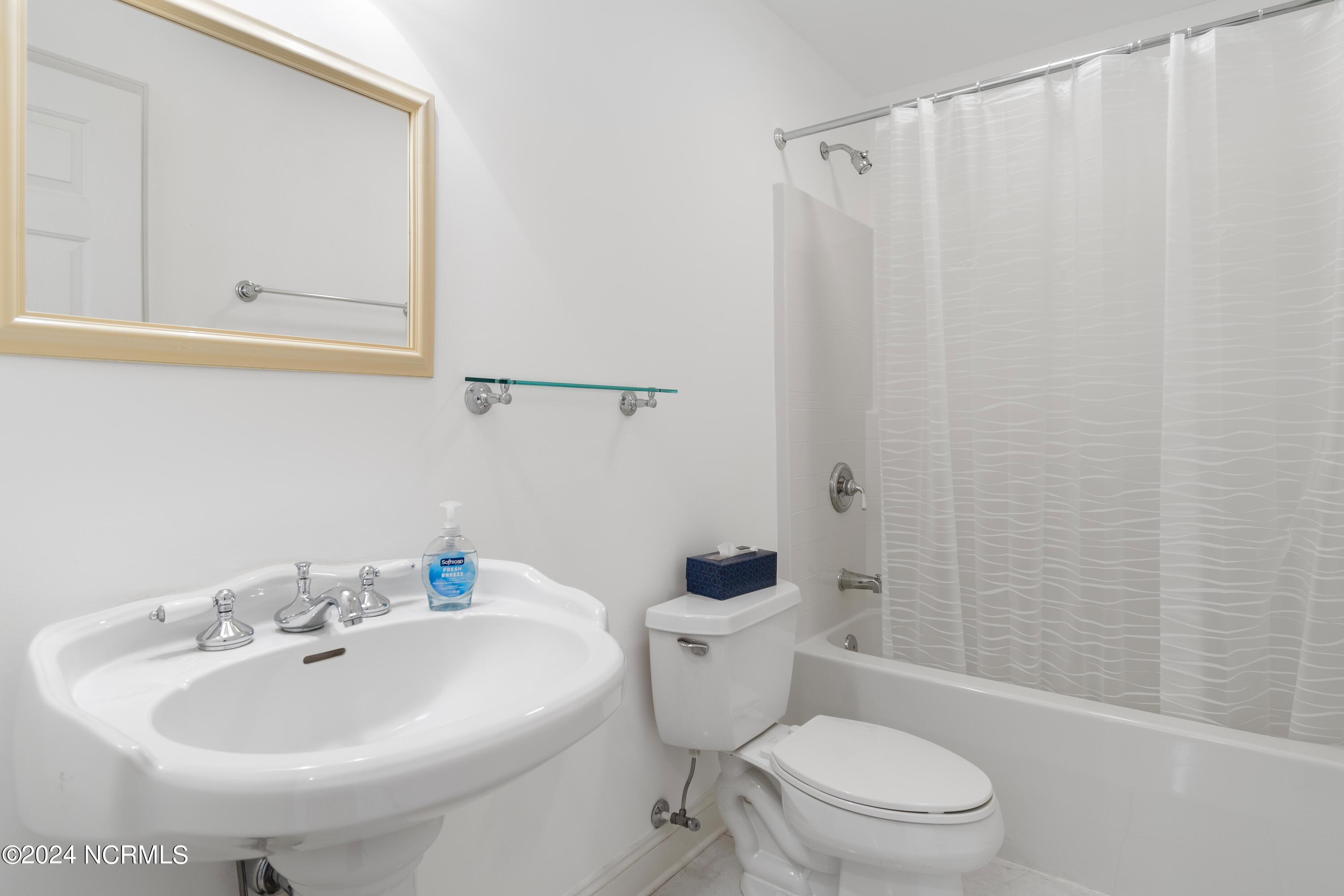 100553492 | Photo 19