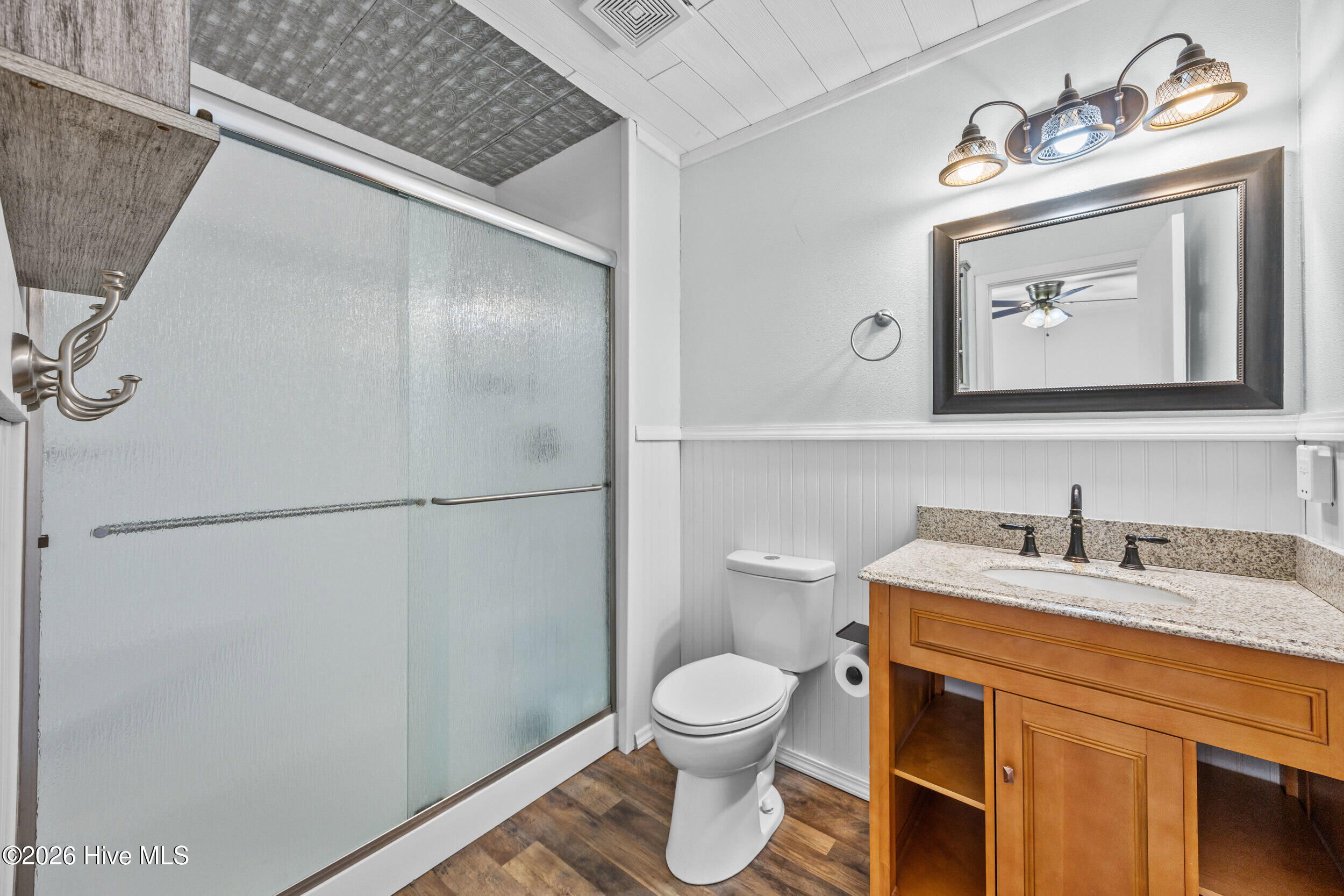 100546572 | Photo 18