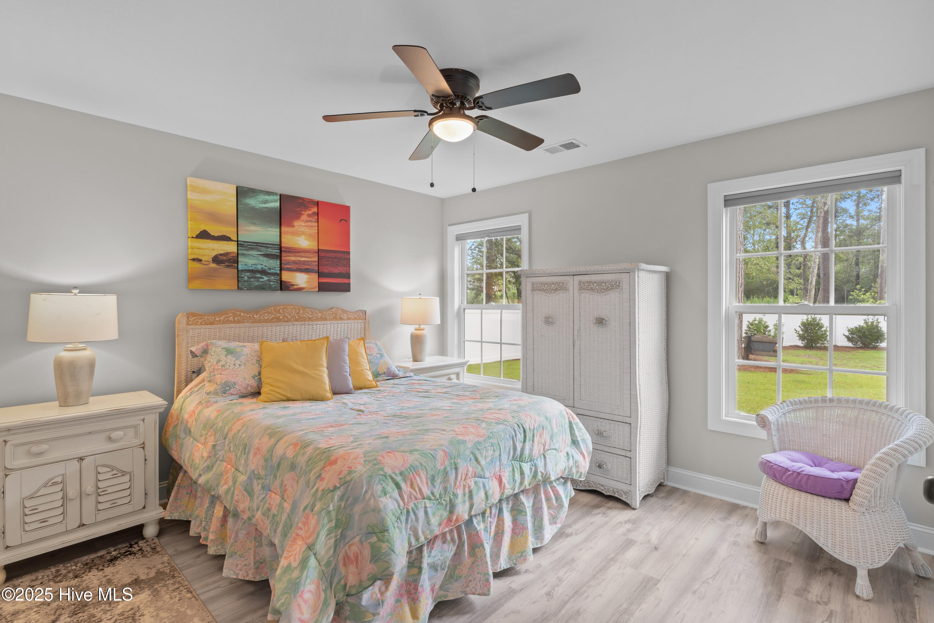 100522154 | Photo 33