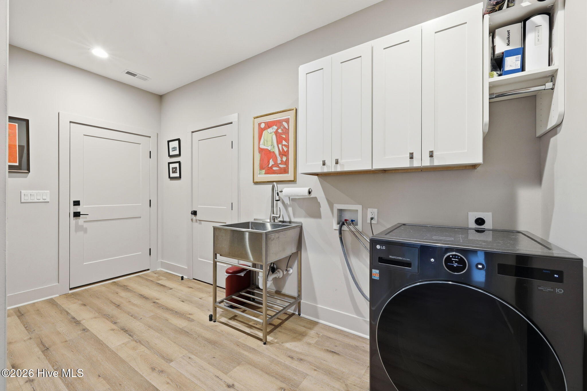 1106 Link Lane,Oriental
