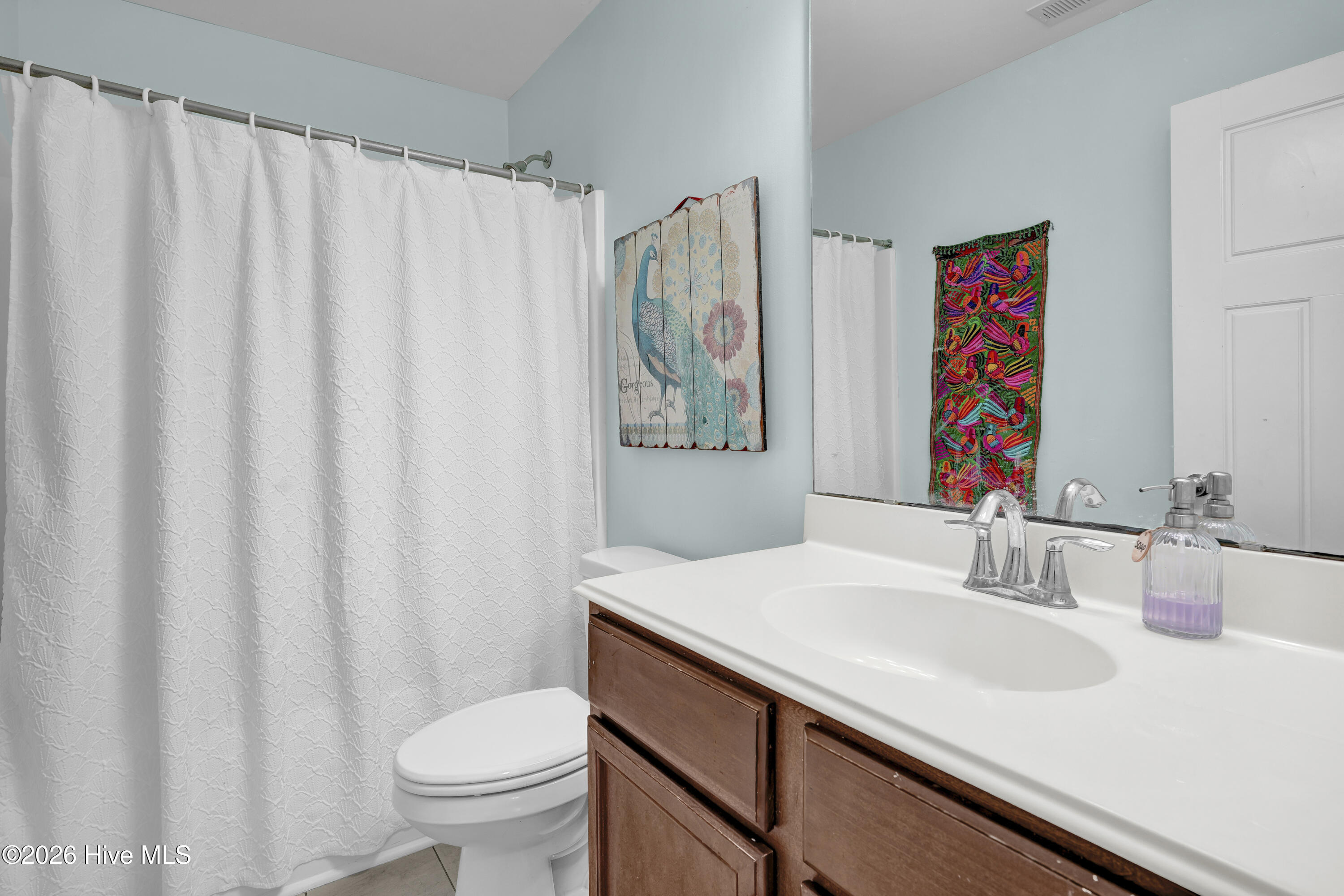 100565660 | Photo 23