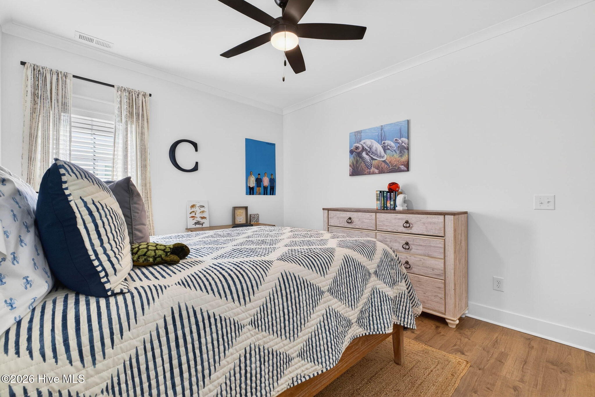 100561272 | Photo 30