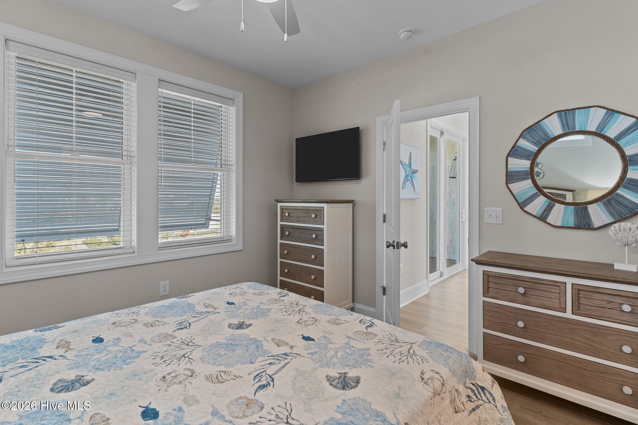 100554783 | Photo 39