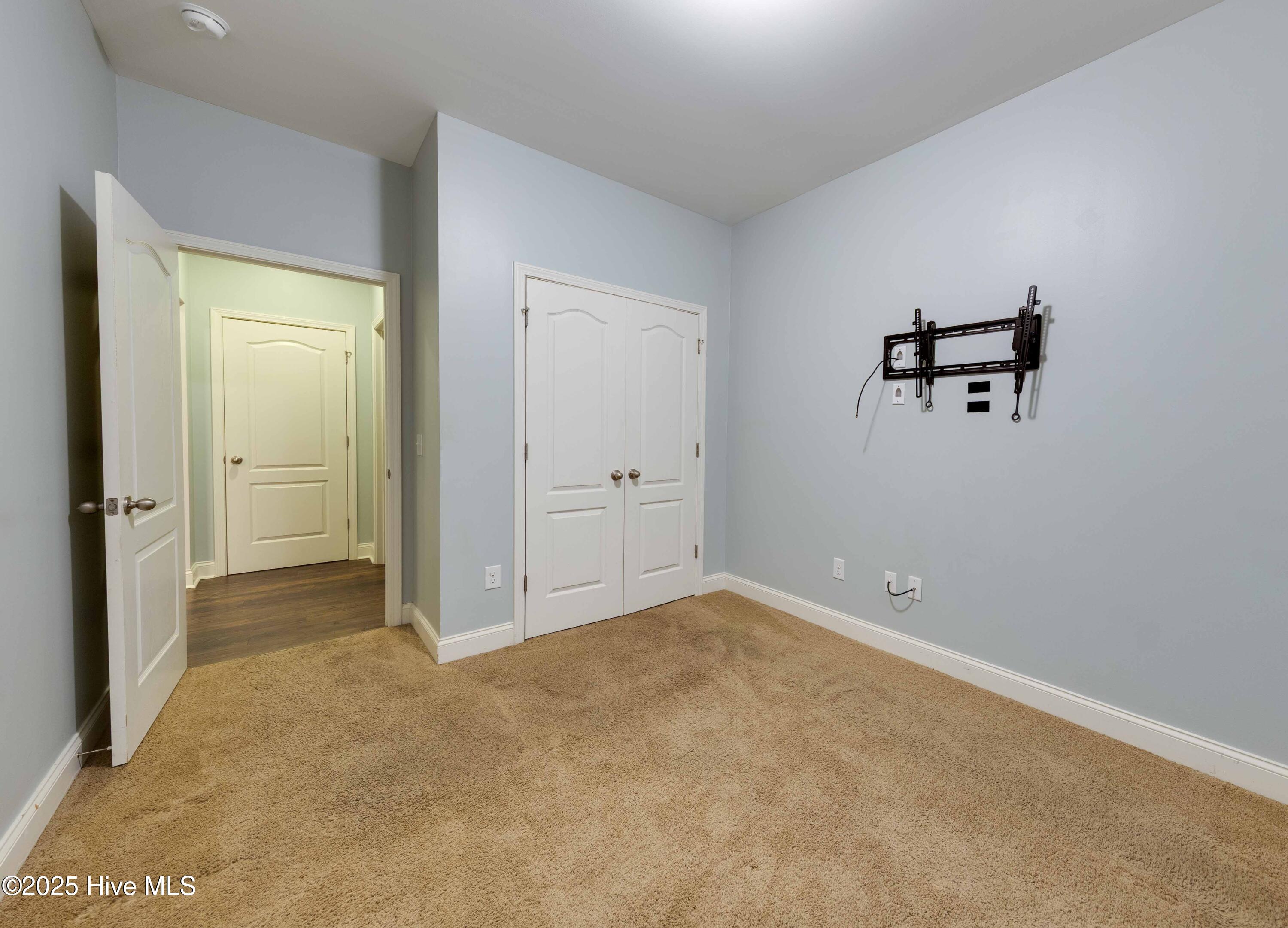 100504792 | Photo 18