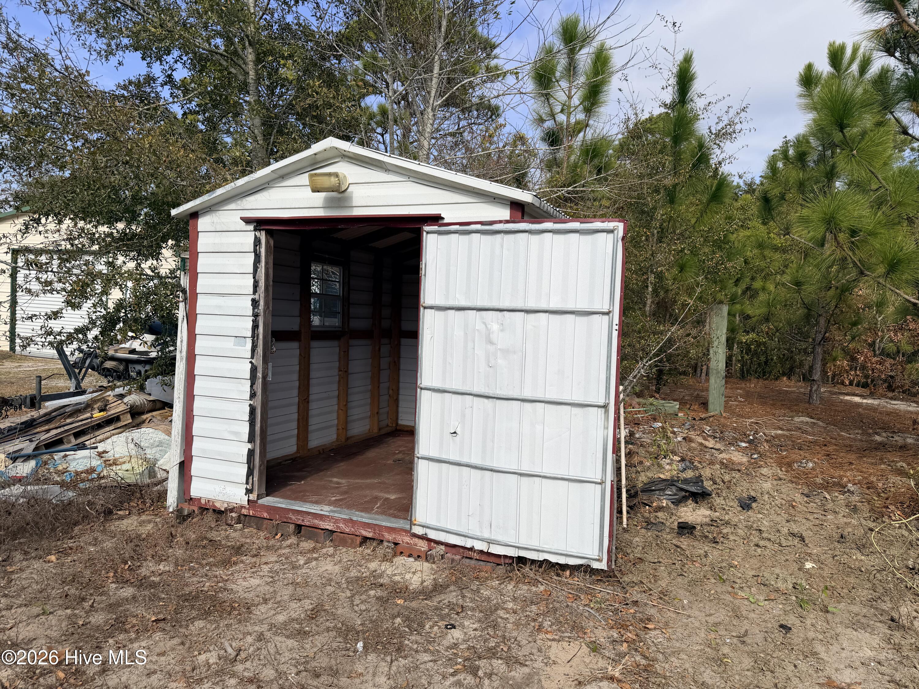 100548308 | Photo 19