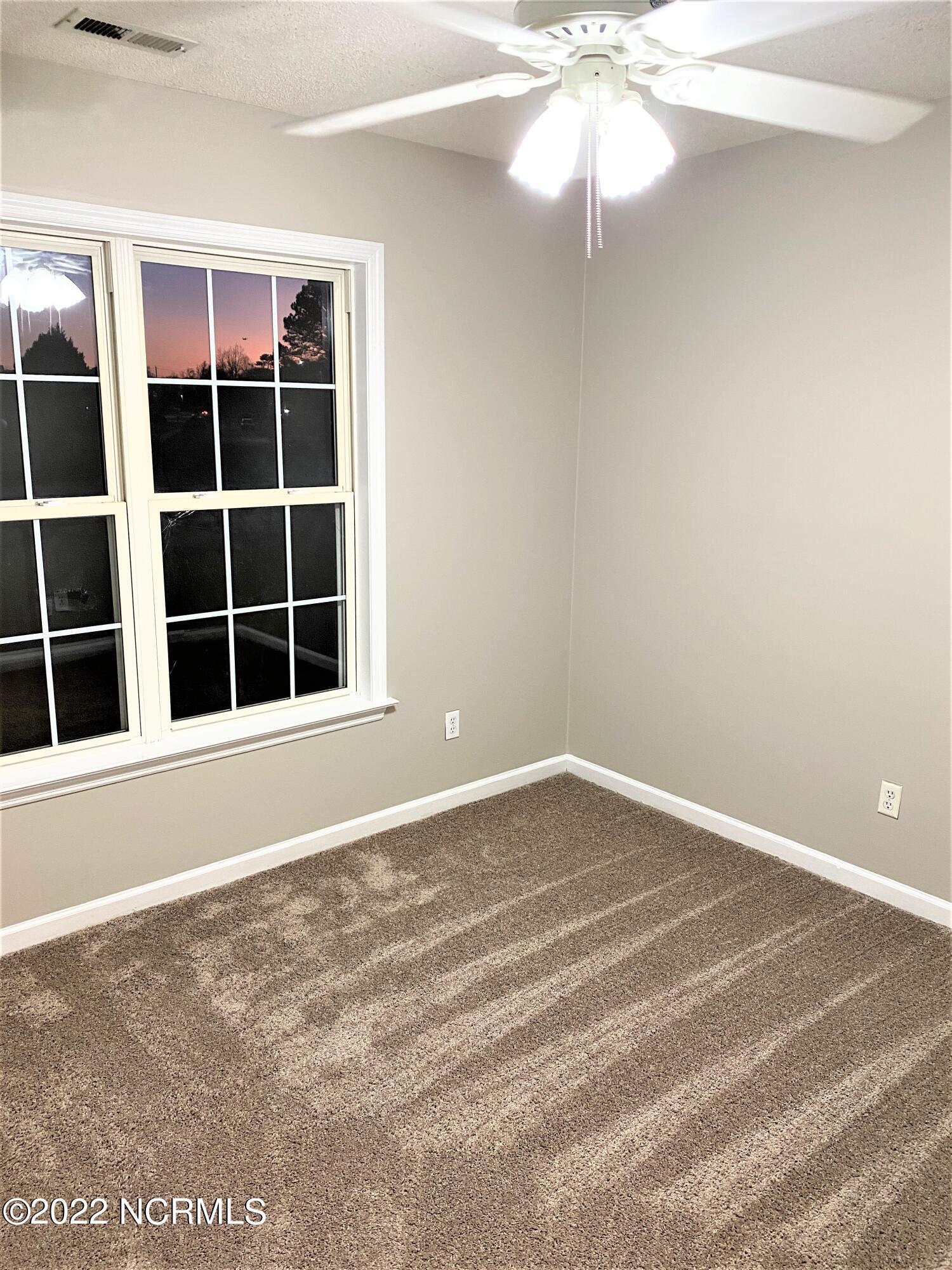 100565179 | Photo 11