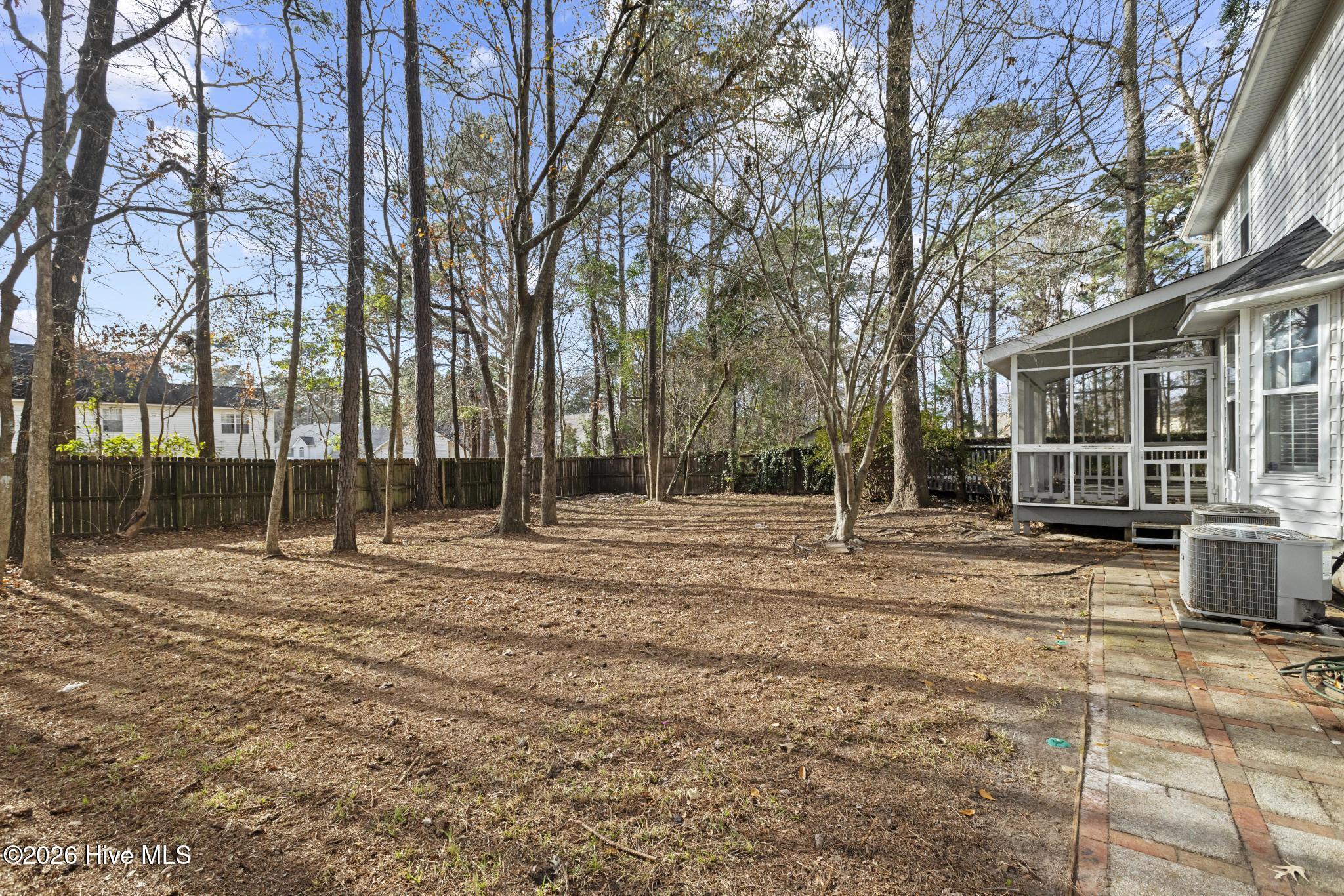 100548531 | Photo 39