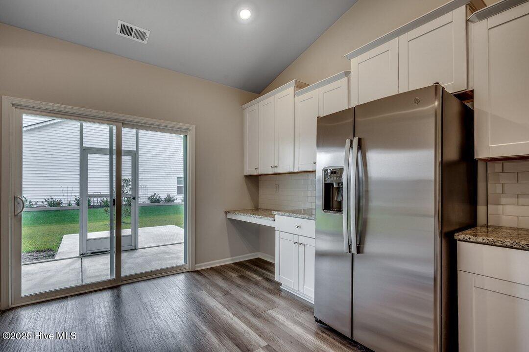 100527504 | Photo 11