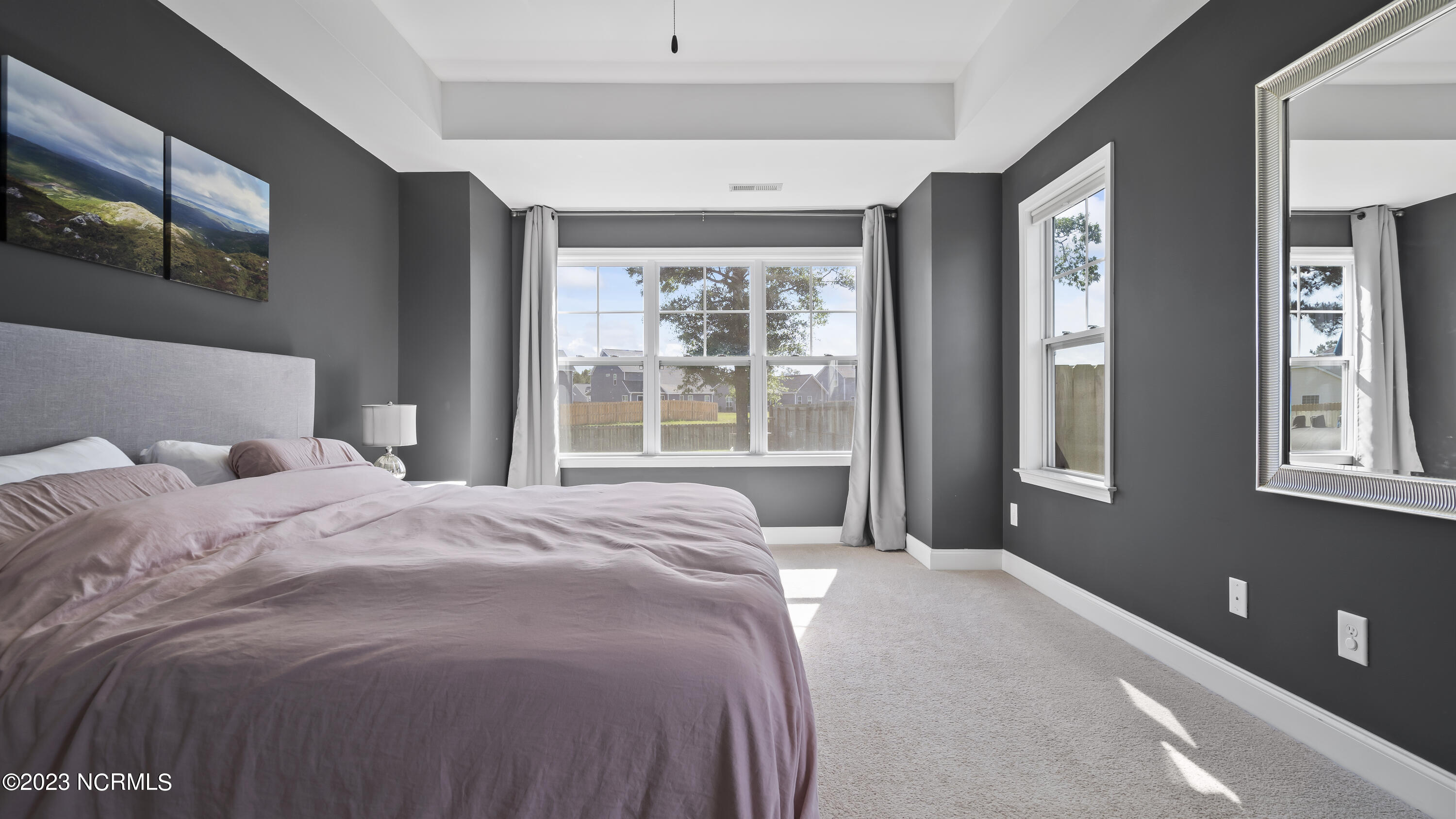 100563607 | Photo 24