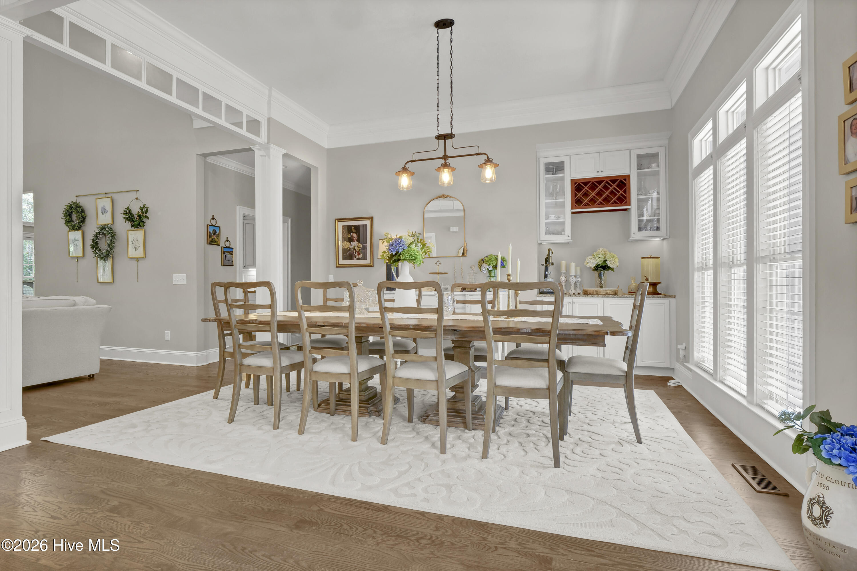 100563918 | Photo 13