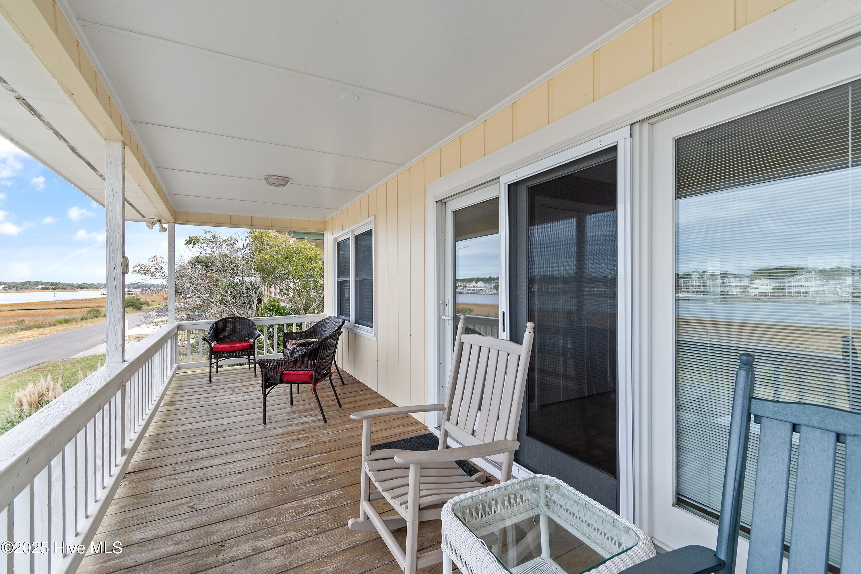 100543177 | Photo 50