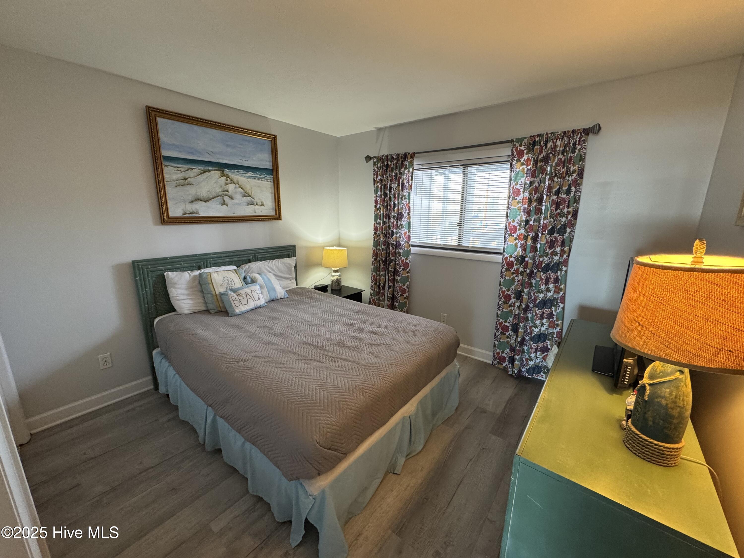 100545442 | Photo 13