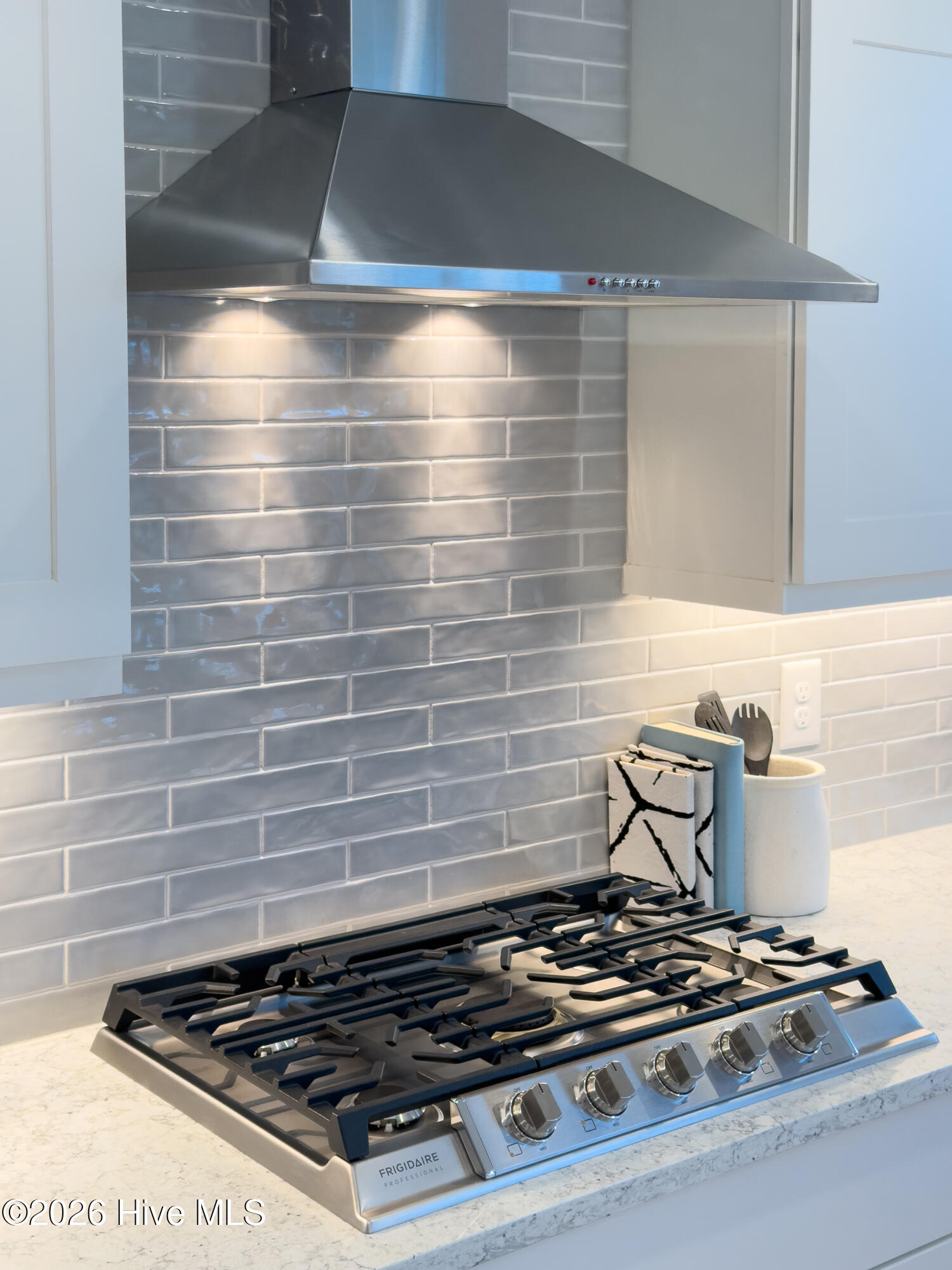 100552553 | Photo 11