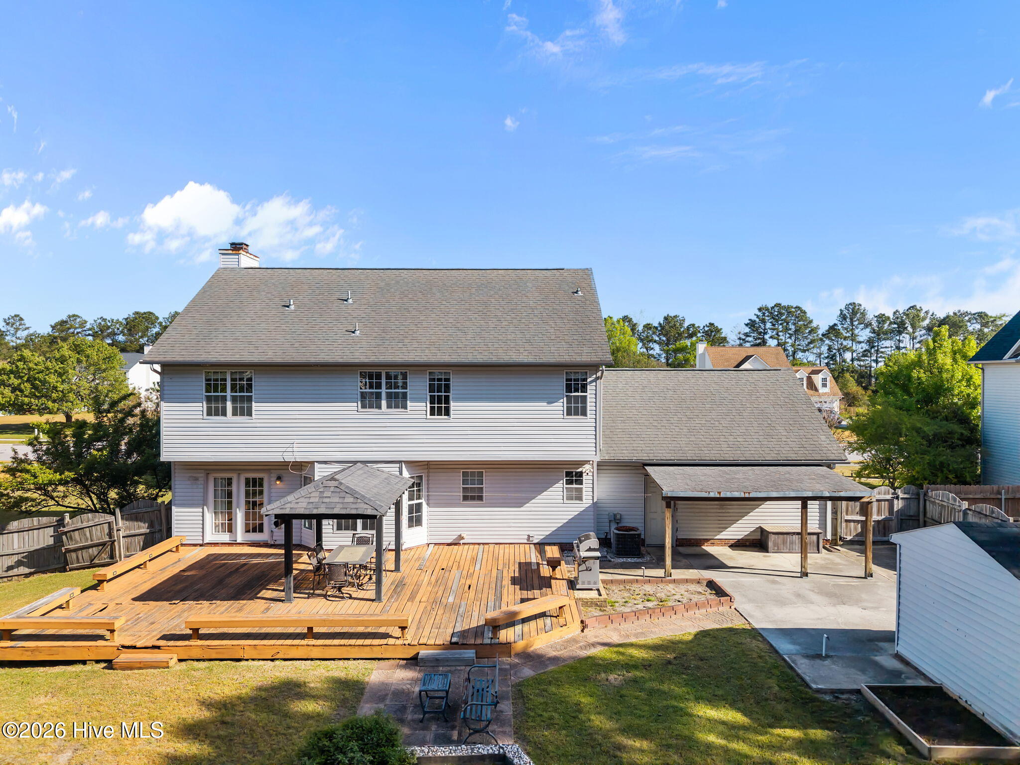 100565135 | Photo 37