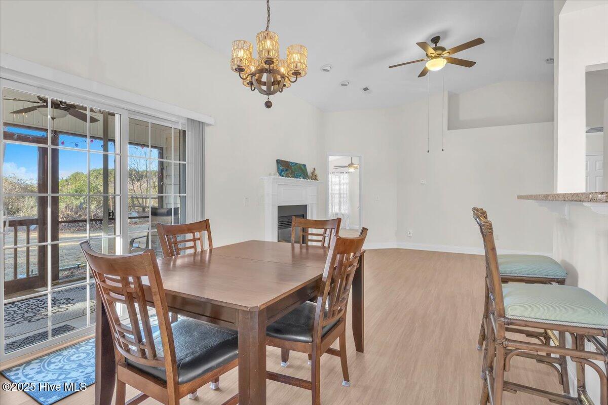 100547110 | Photo 10