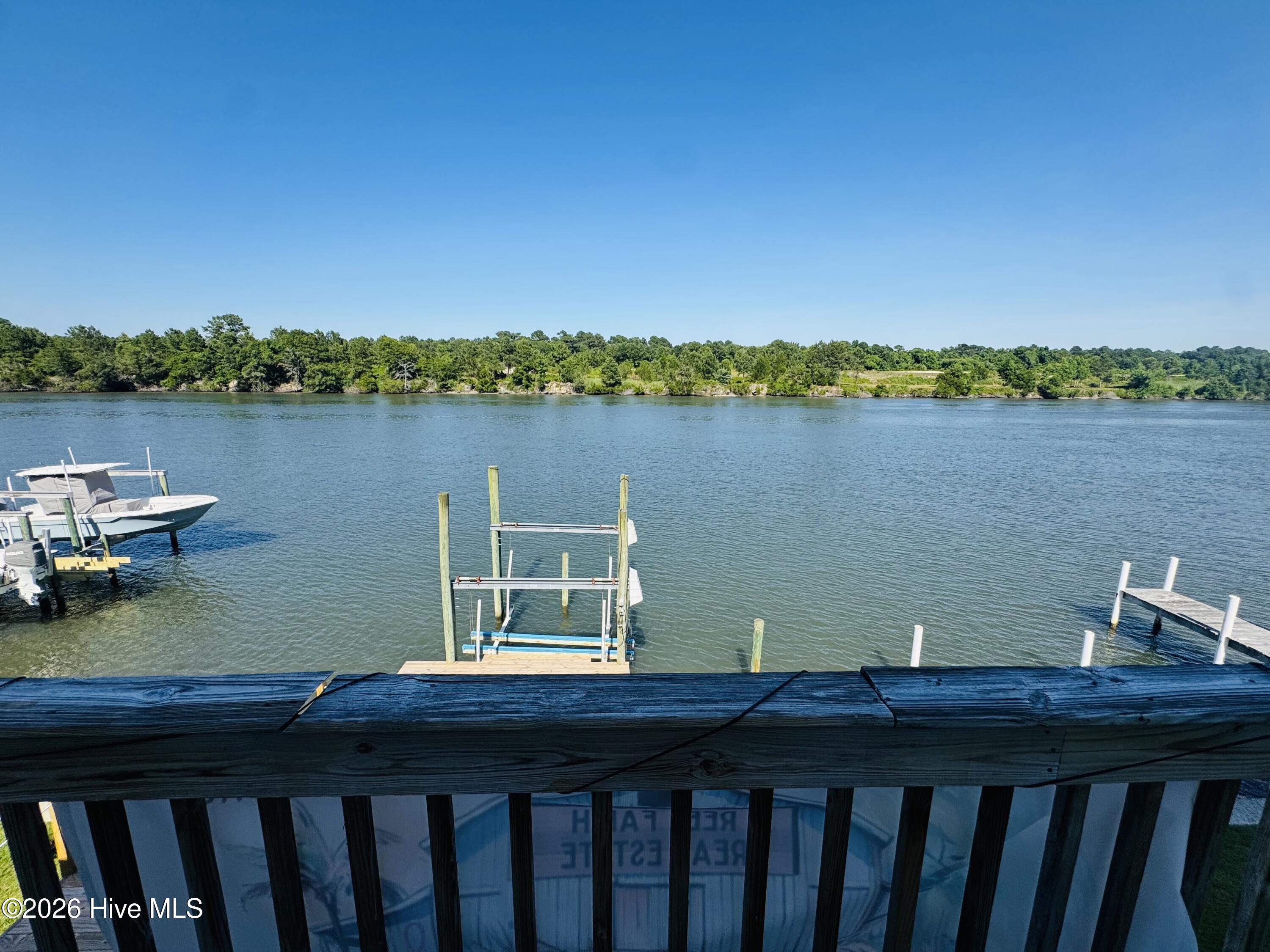 888 Seagate Drive,Newport