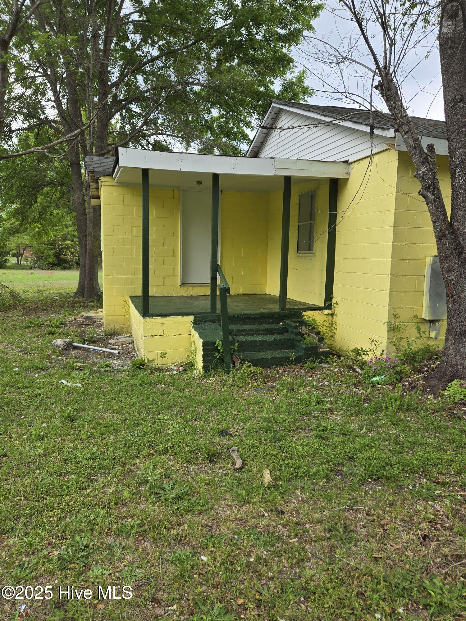 607 Washington Street, Laurinburg, NC, 28352