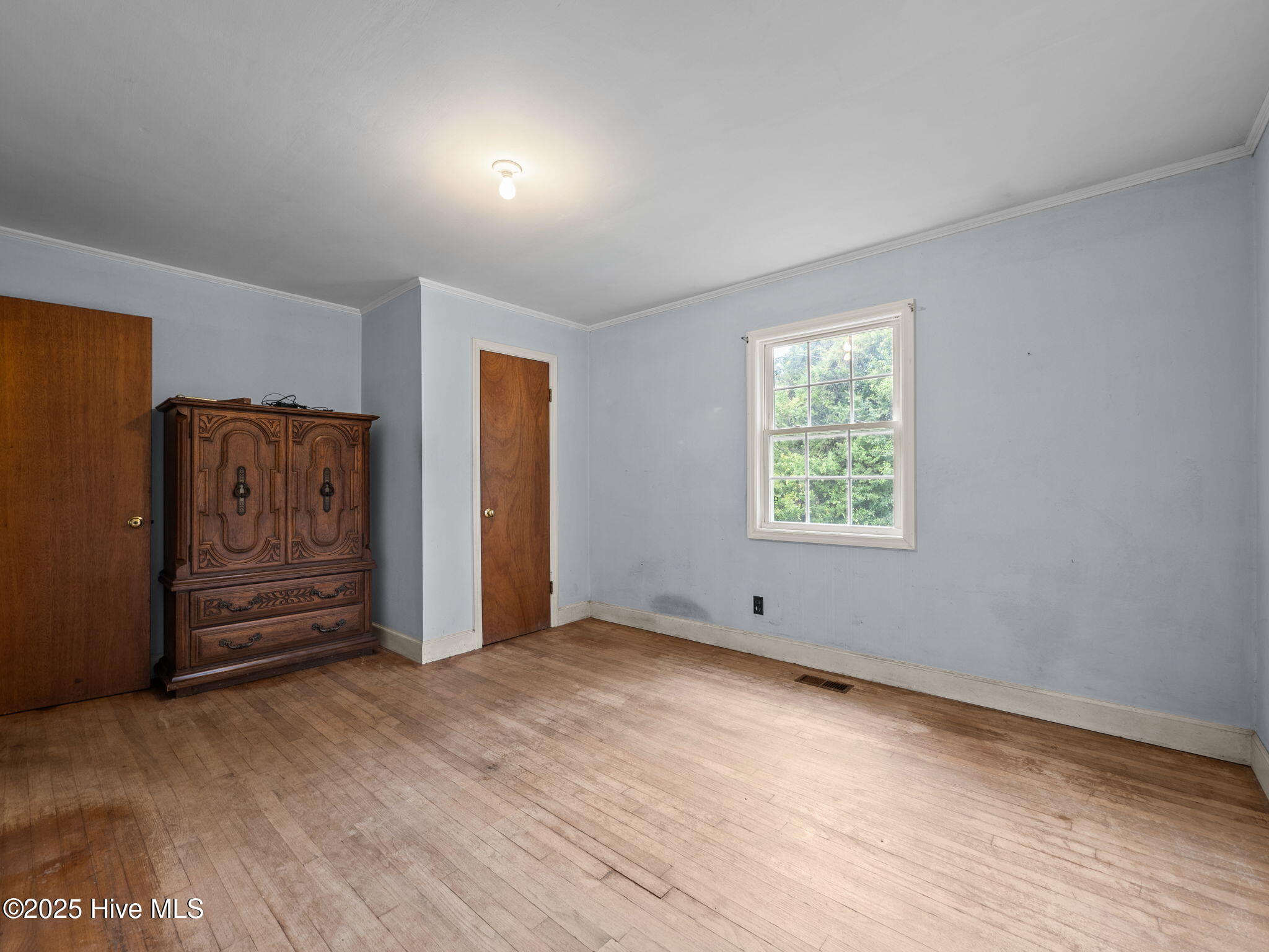 100548844 | Photo 28