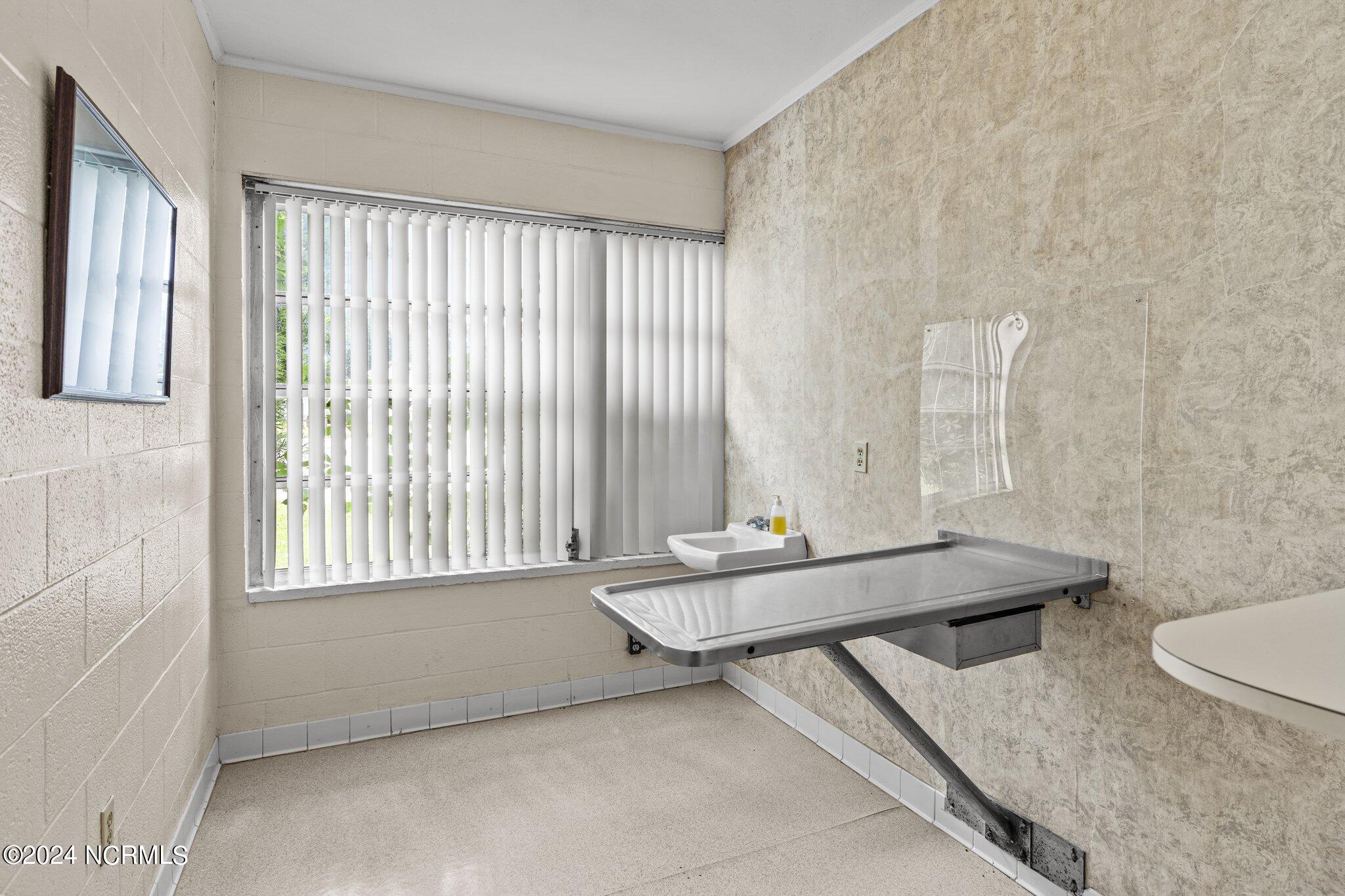 100517313 | Photo 26