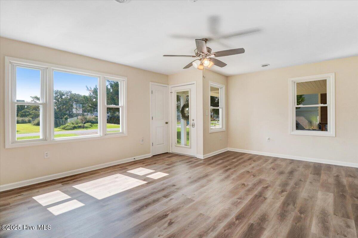 100521528 | Photo 32