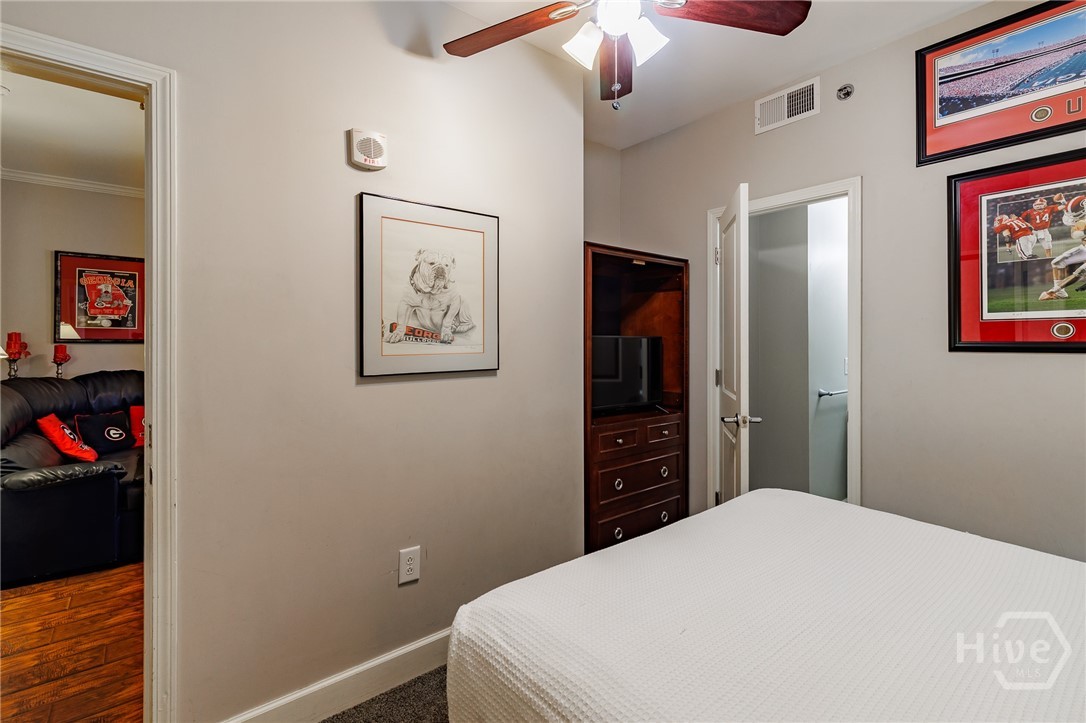 250 W Broad Street 615