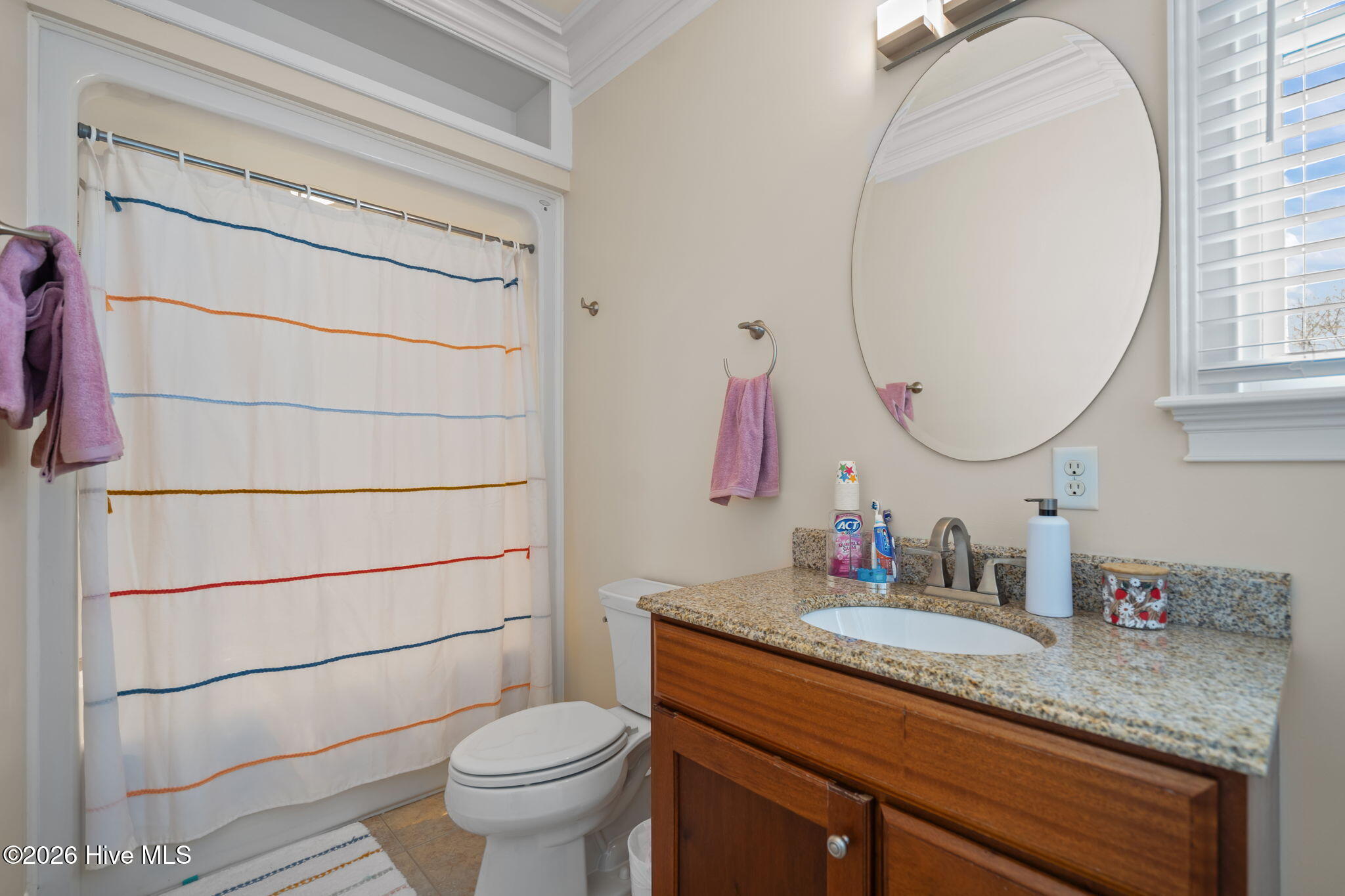 100561937 | Photo 52