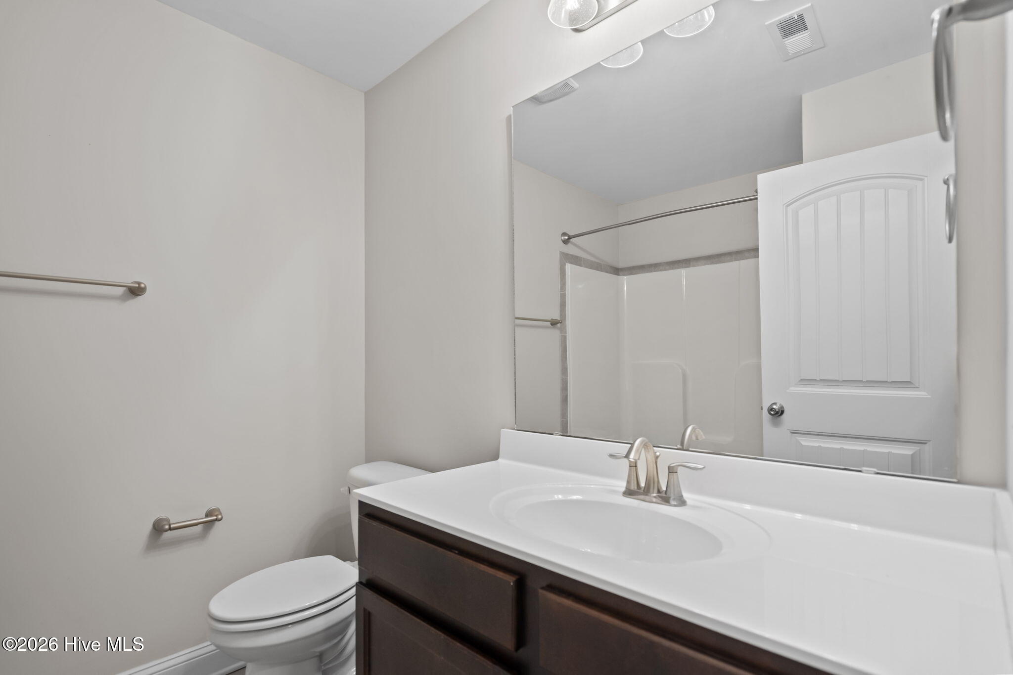 100561357 | Photo 31