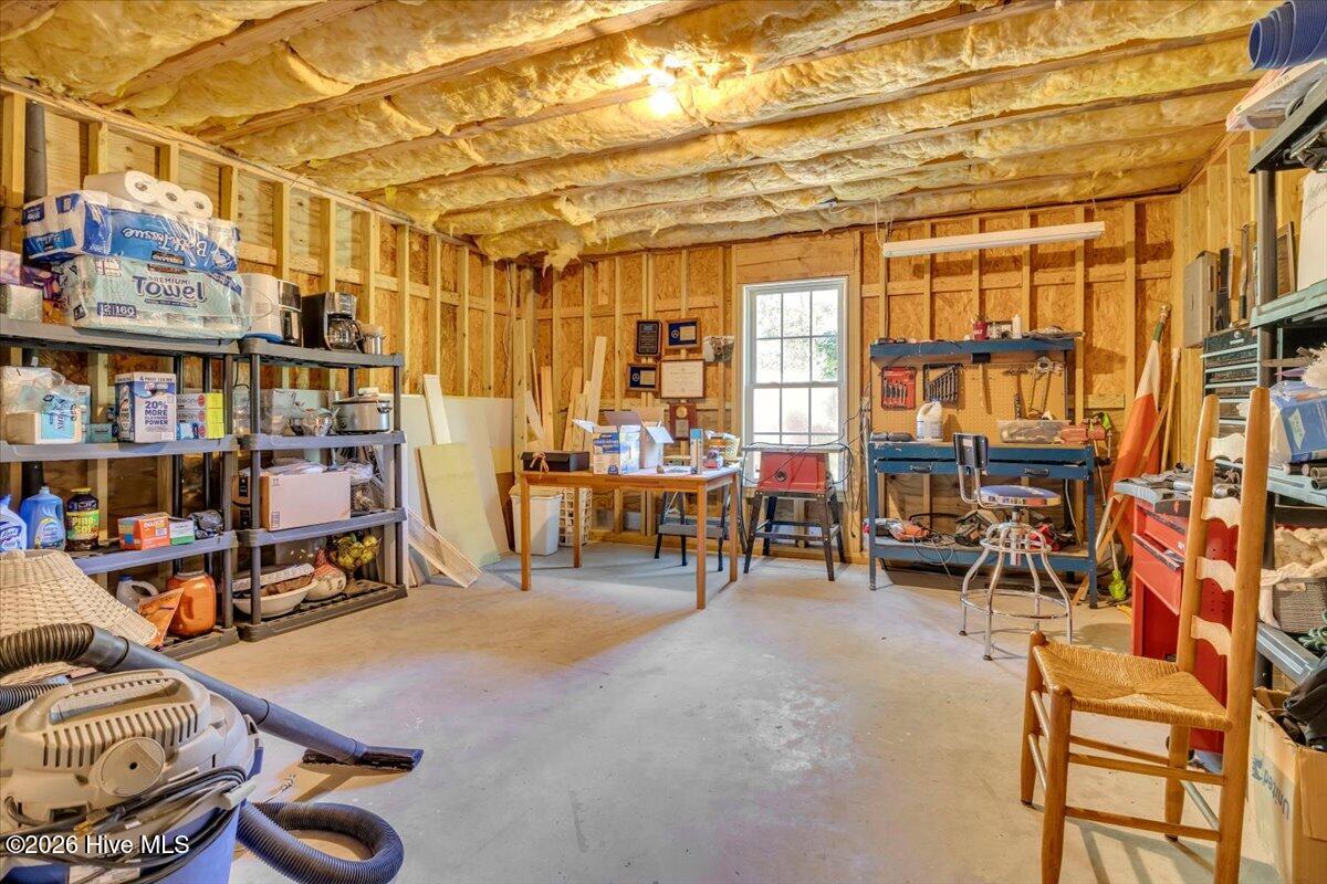 100565920 | Photo 62