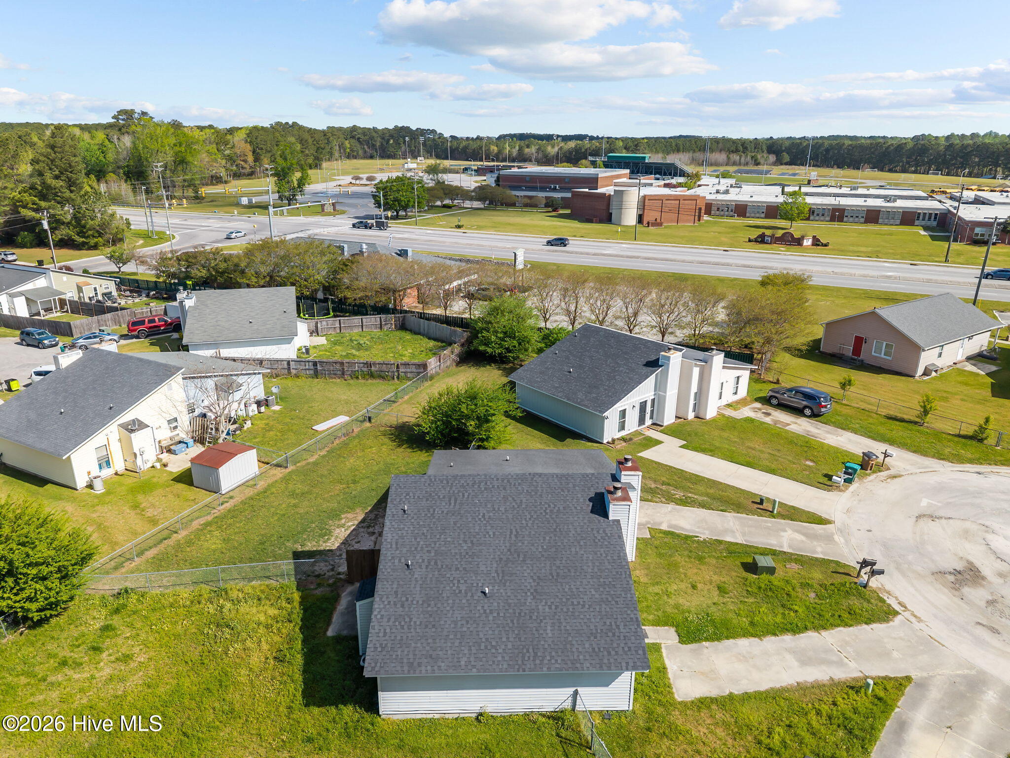 100565385 | Photo 32