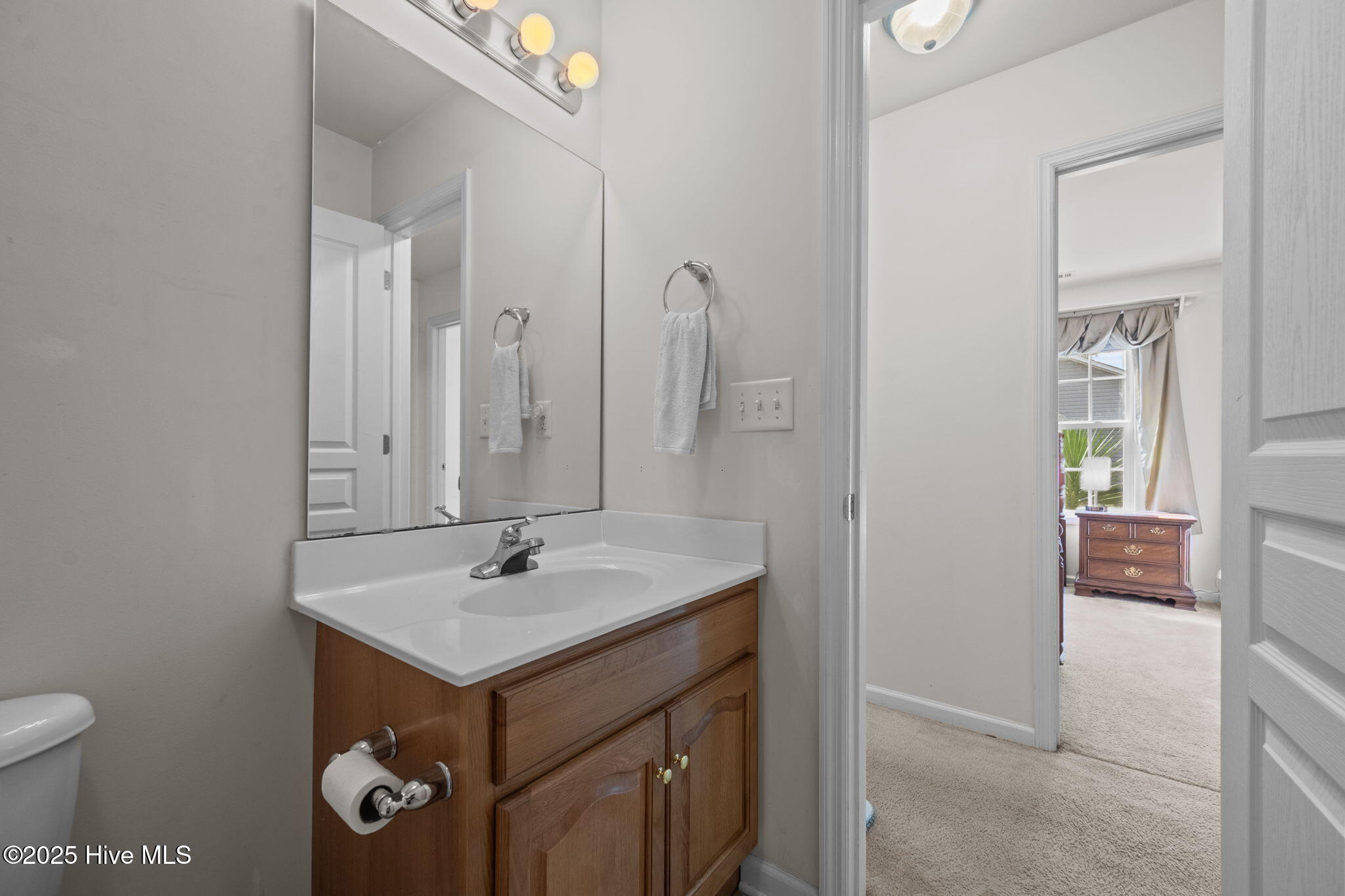 100526842 | Photo 28