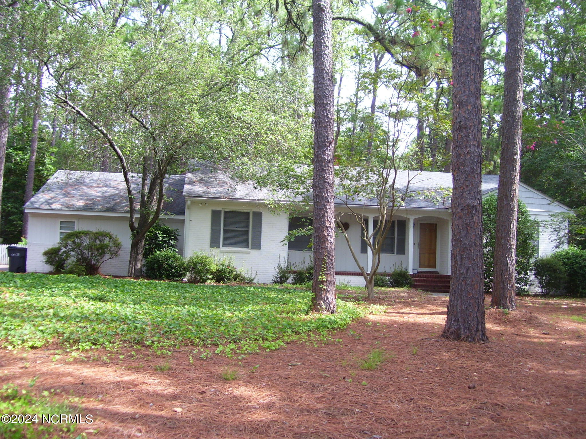 1215 Midland Road 002