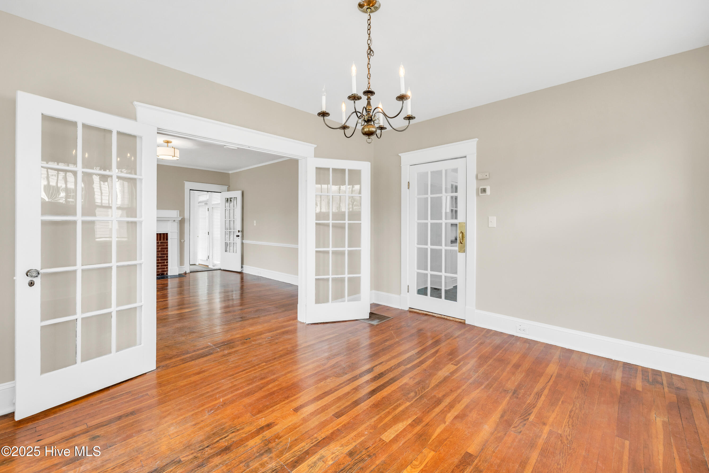 100522192 | Photo 11