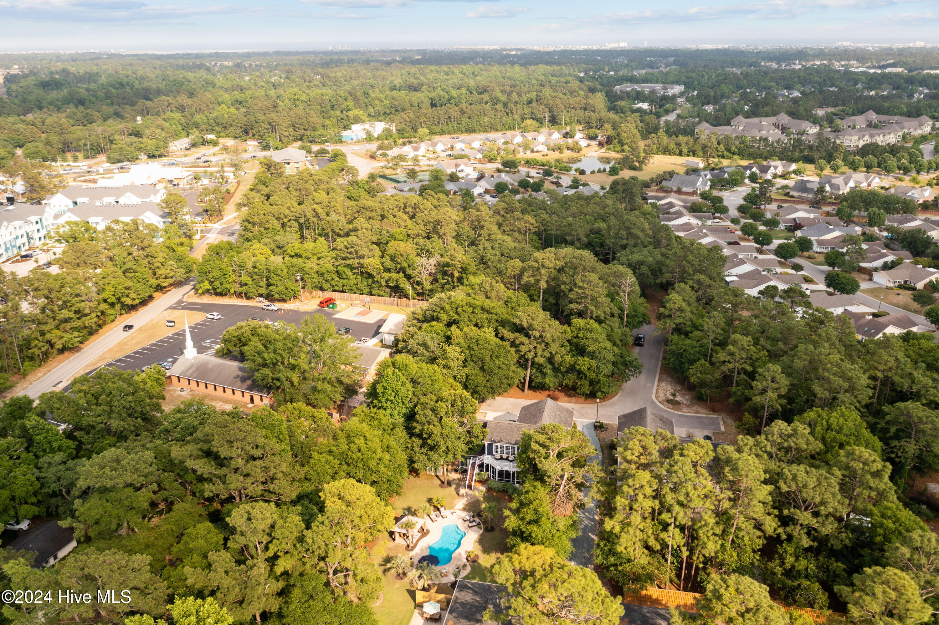 100550699 | Photo 60