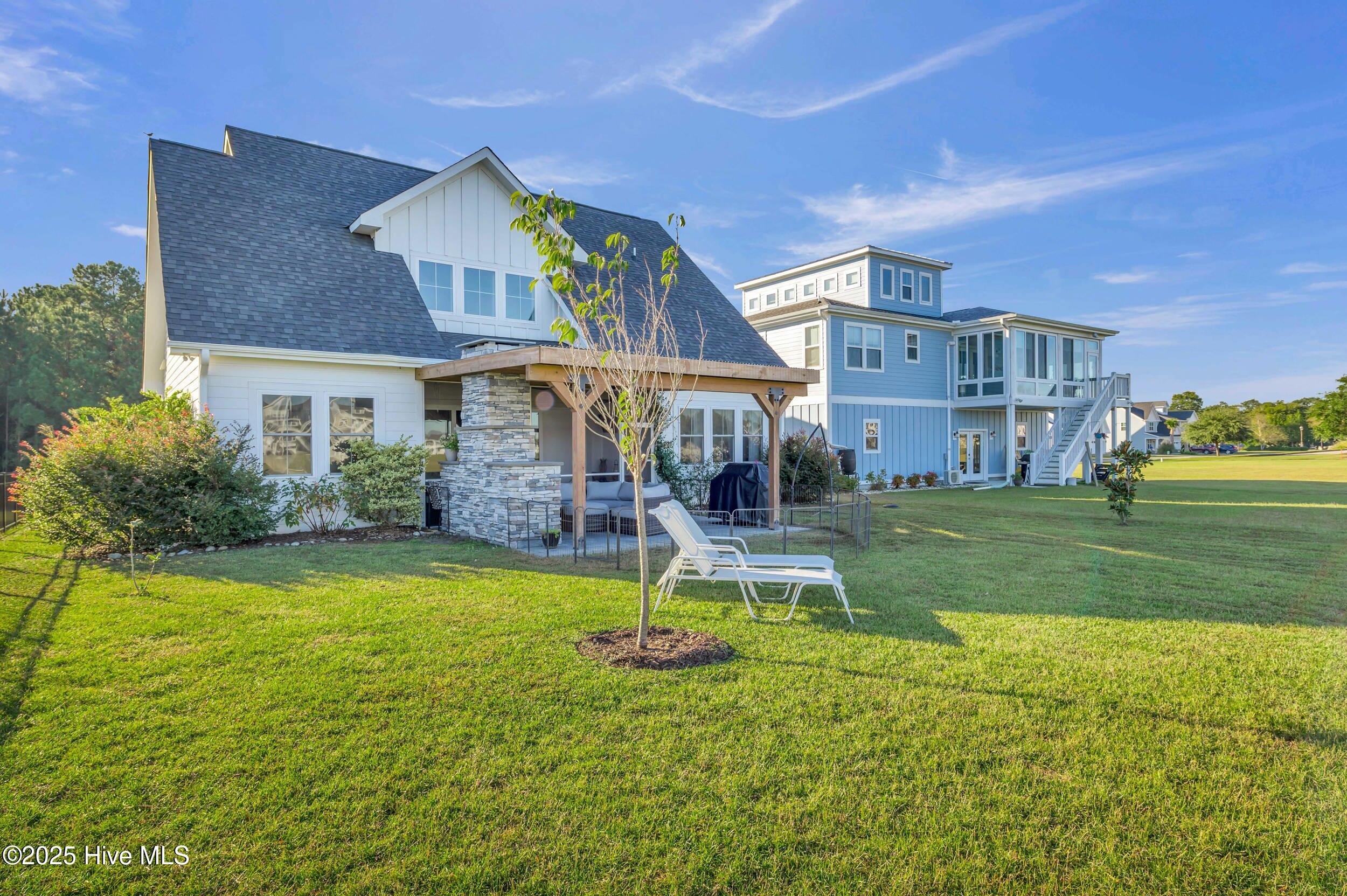 100543268 | Photo 50