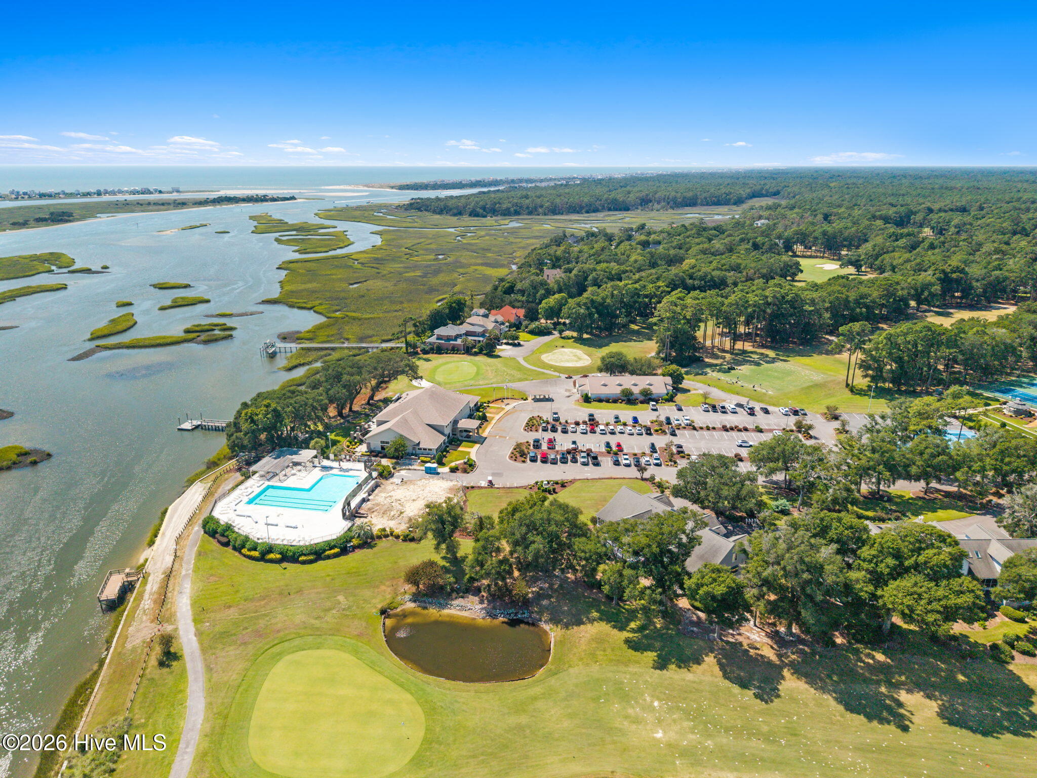 100569170 | Photo 36