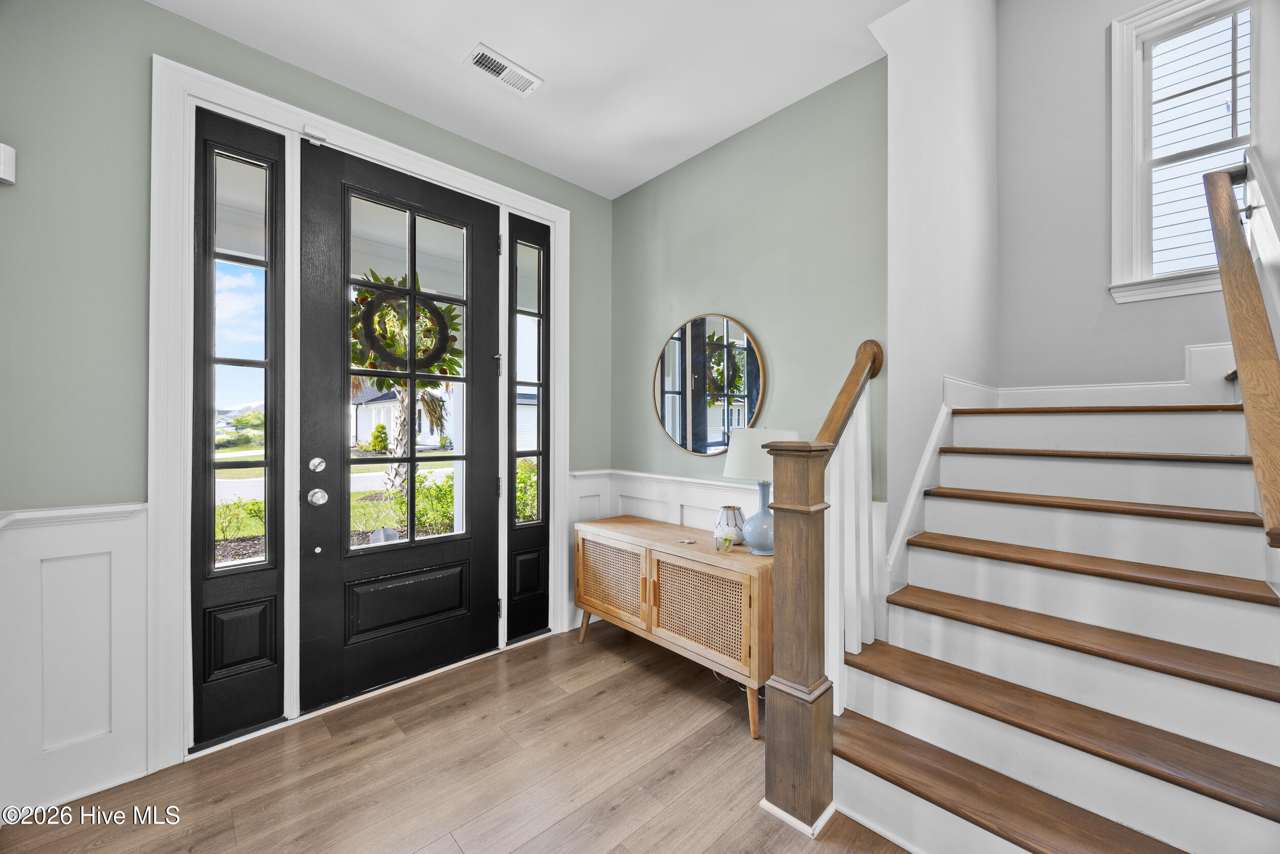 100567603 | Photo 20