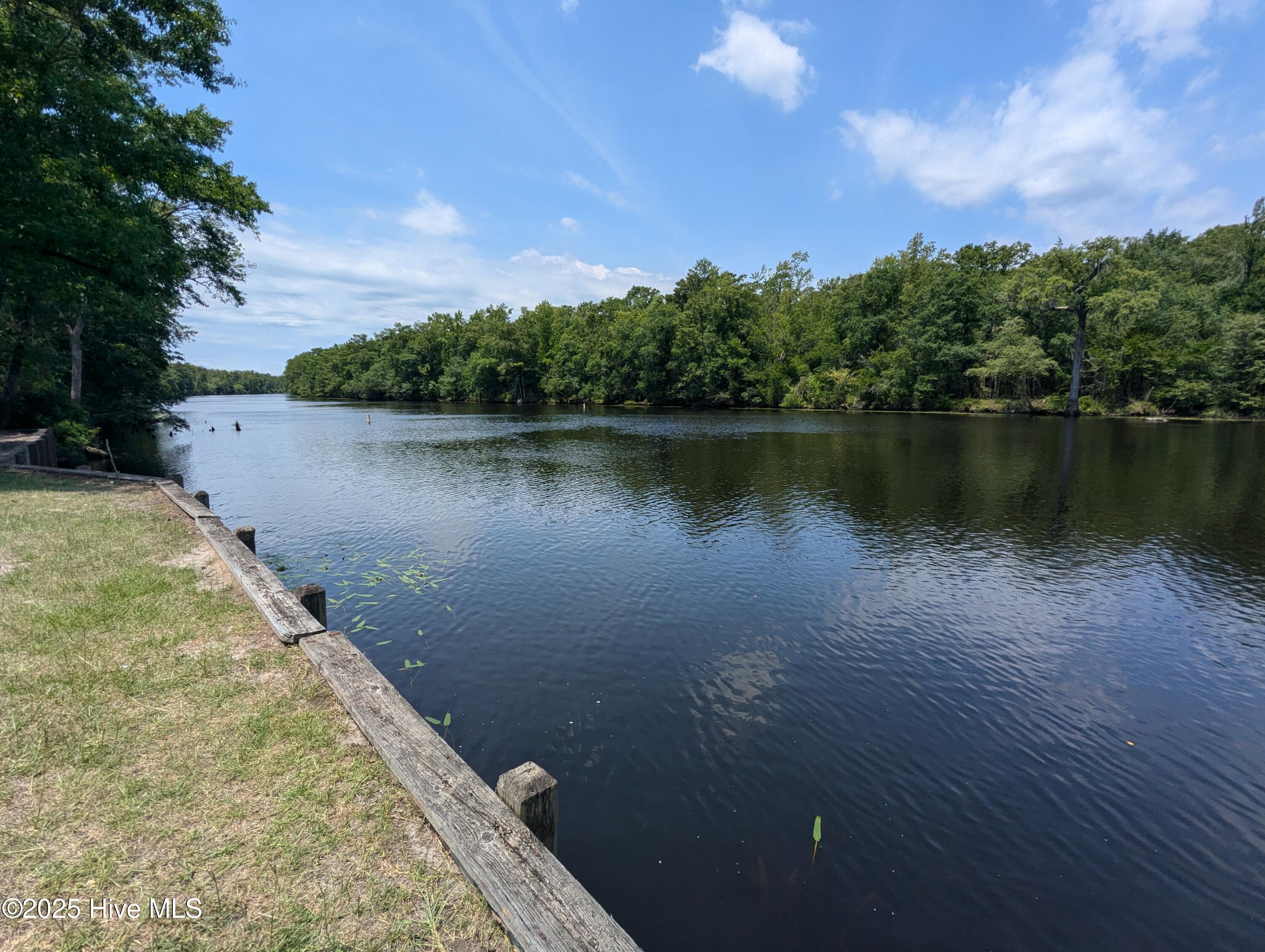 100540799 | Photo 55