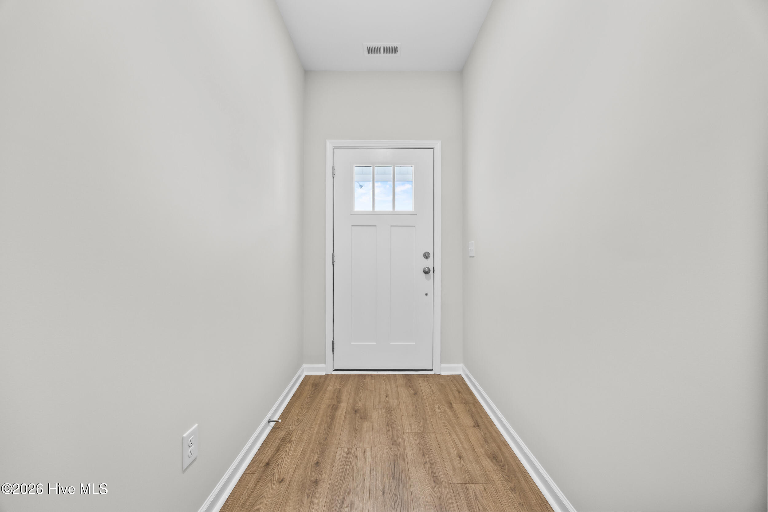 406 Alice Lane, Burgaw, NC 28425 – photo 3: 02