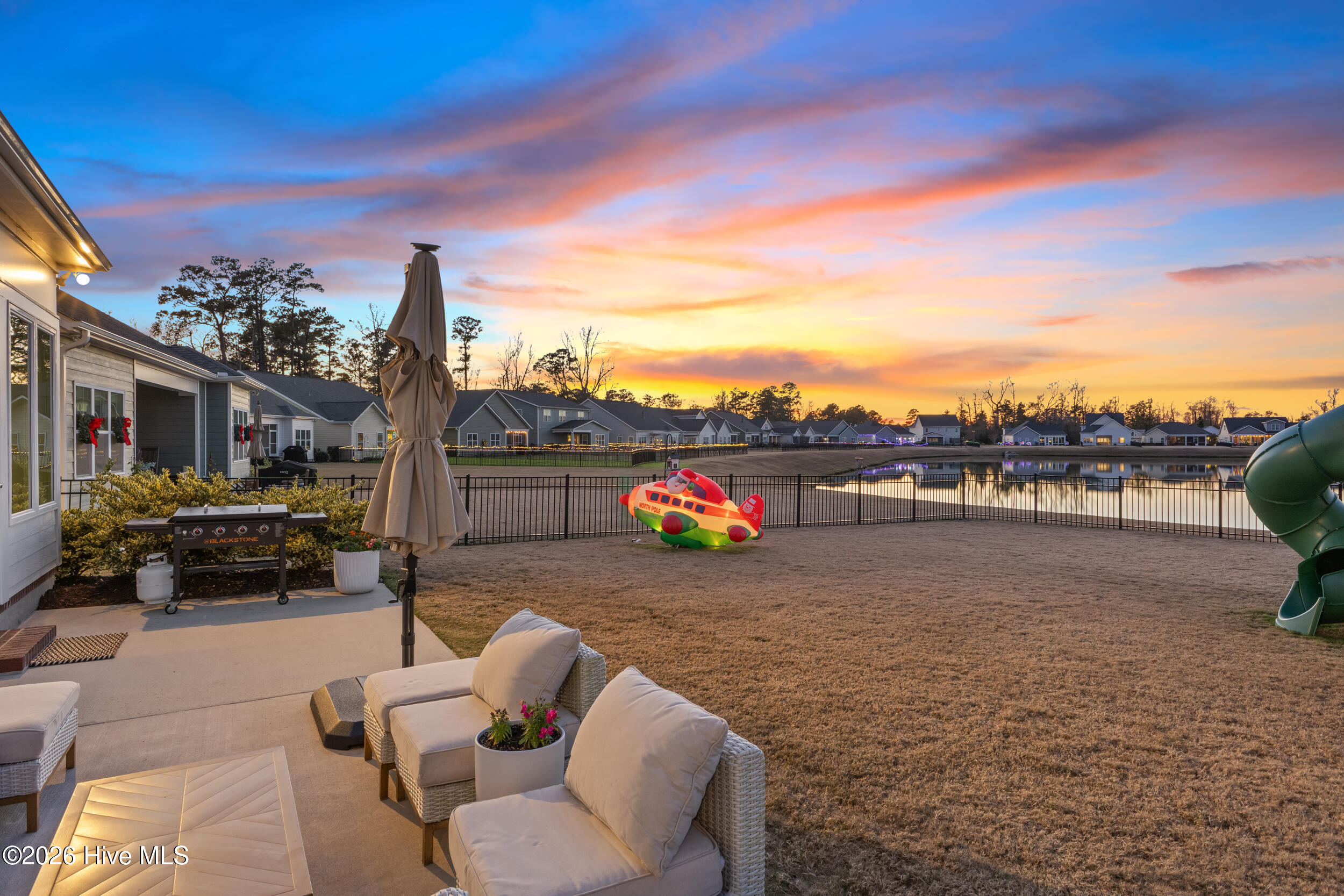 100545228 | Photo 43